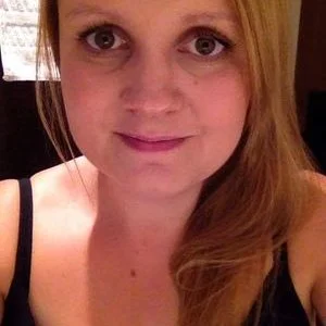 sarah-mum-blogger-min.jpg