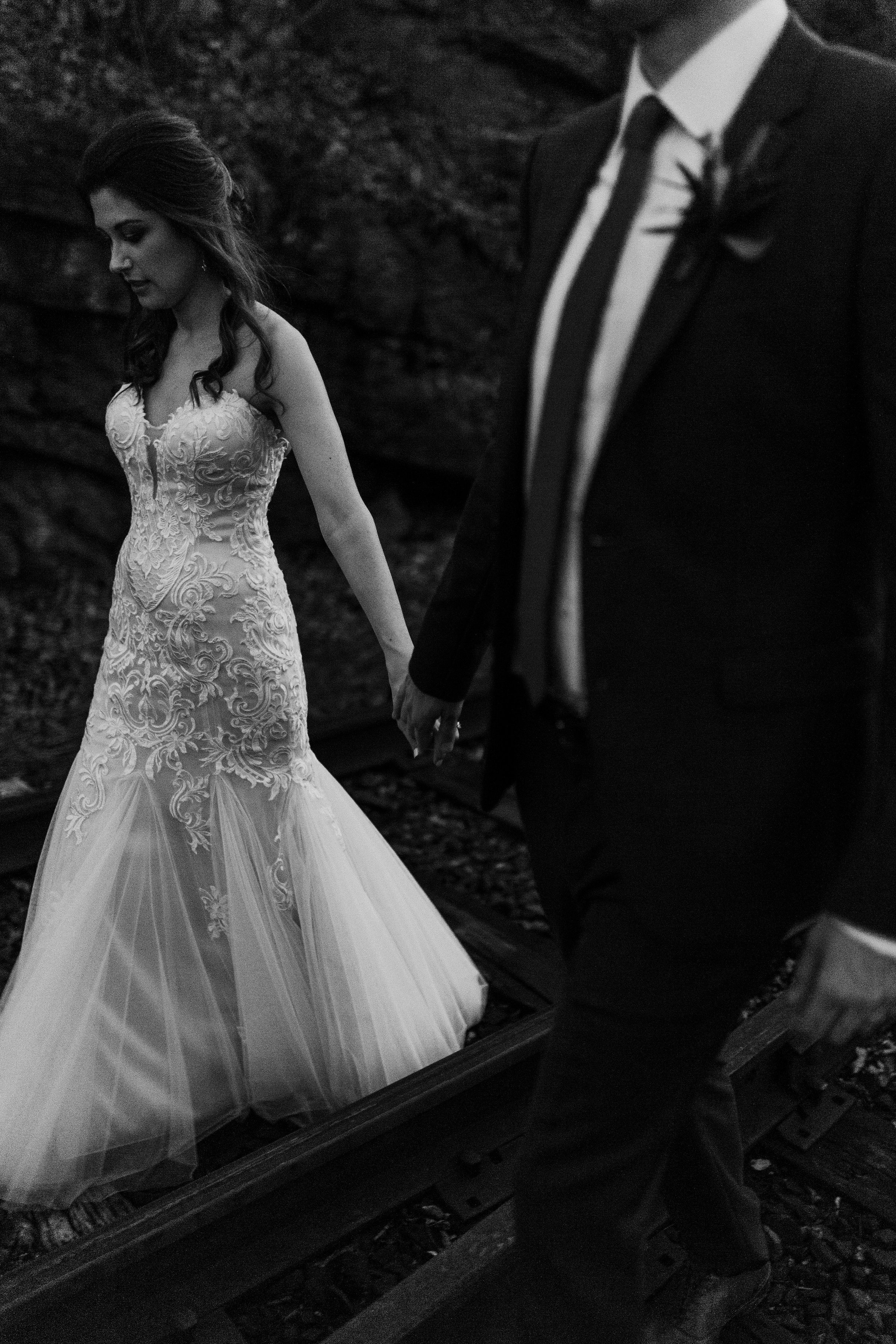The coolest black and white photo of the bride and groom - Pearl Weddings & Events
