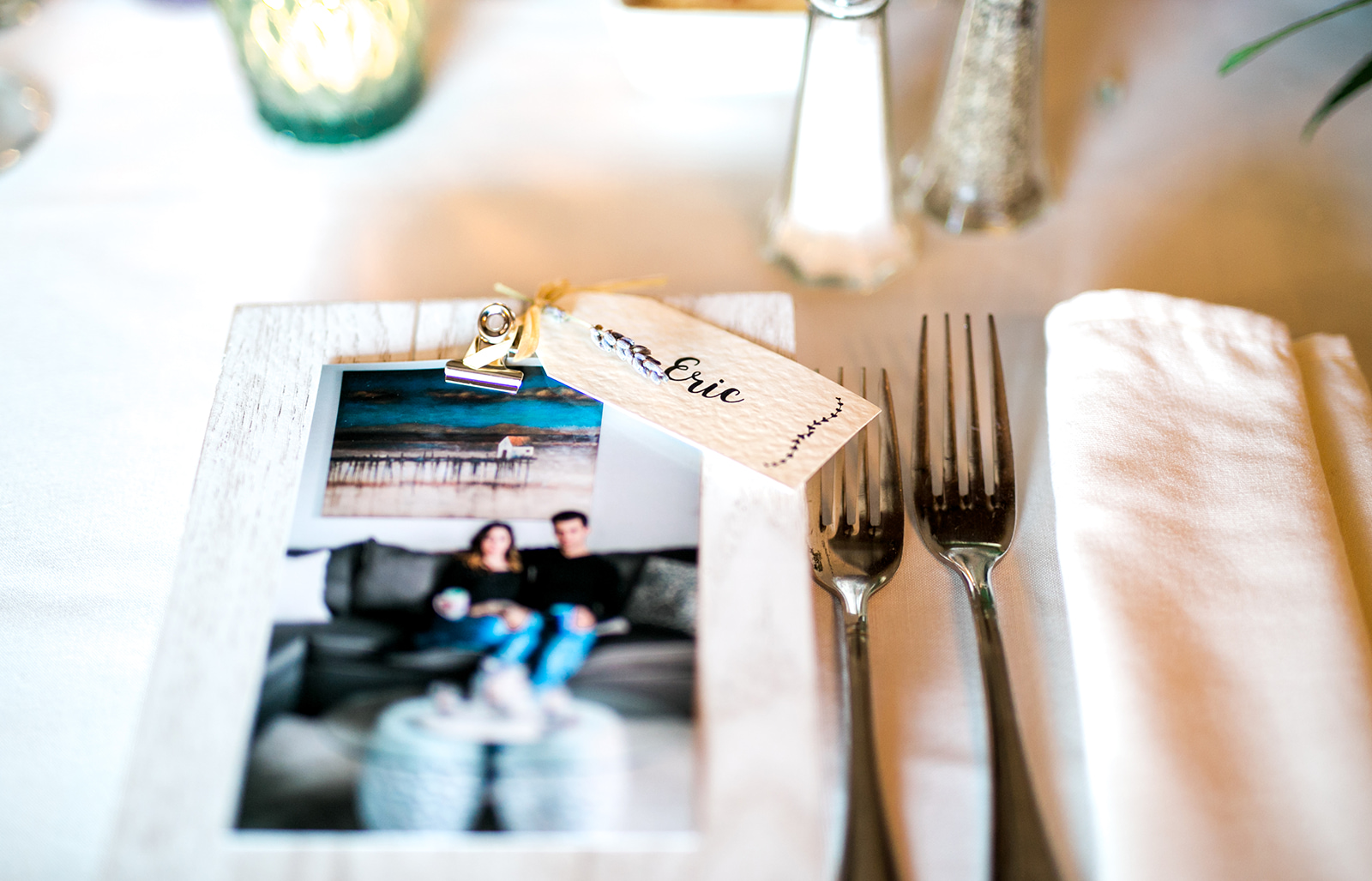 Wedding Favor ideas - Personalized pictures of the couple with frames and lavender - Pearl Weddings & Events