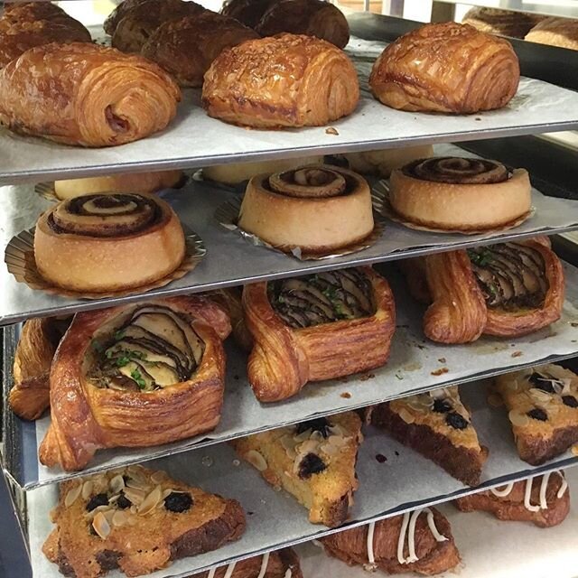 Racks of goodness this morning. #freshbaked #proof_hk