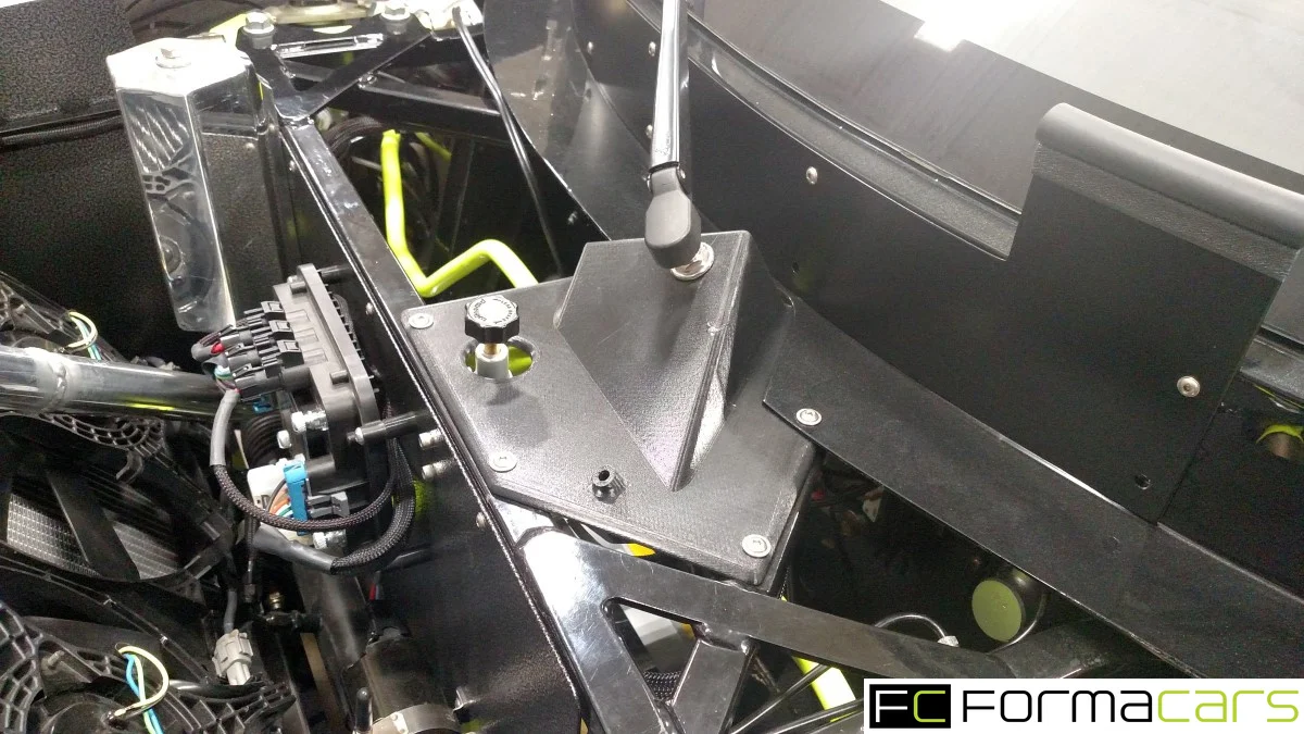 FC001_wiper_2.jpg