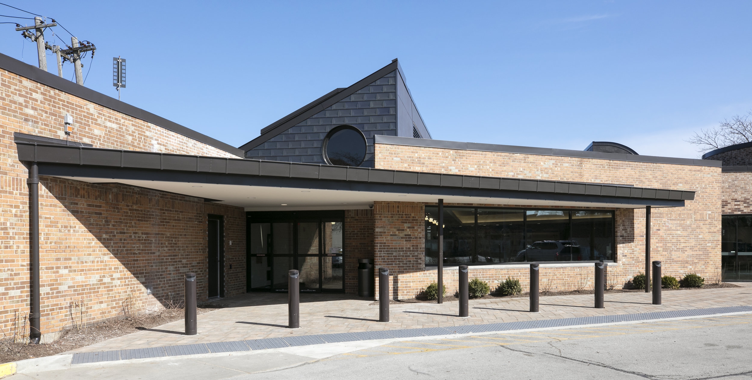 Lincolnwood Public Library