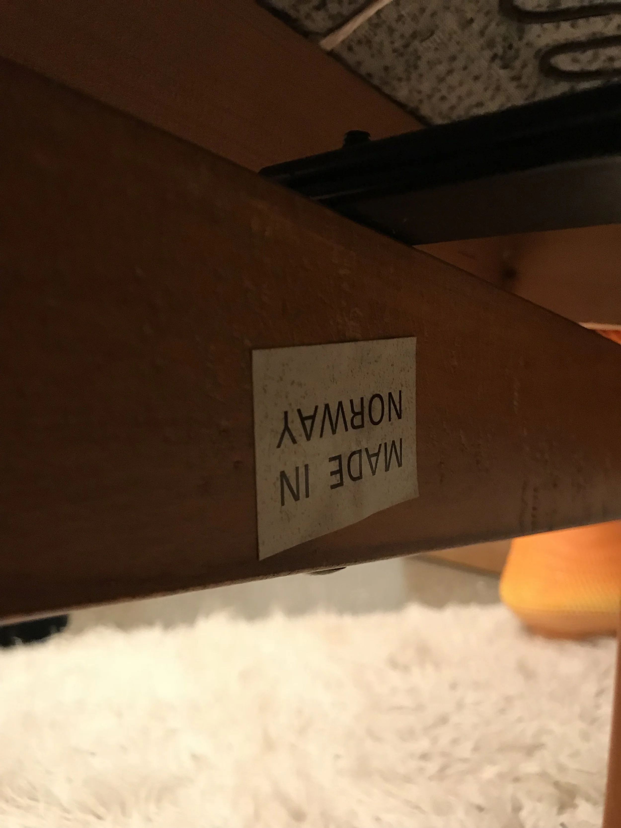 MidCenturyModernLoungeChair2.jpg