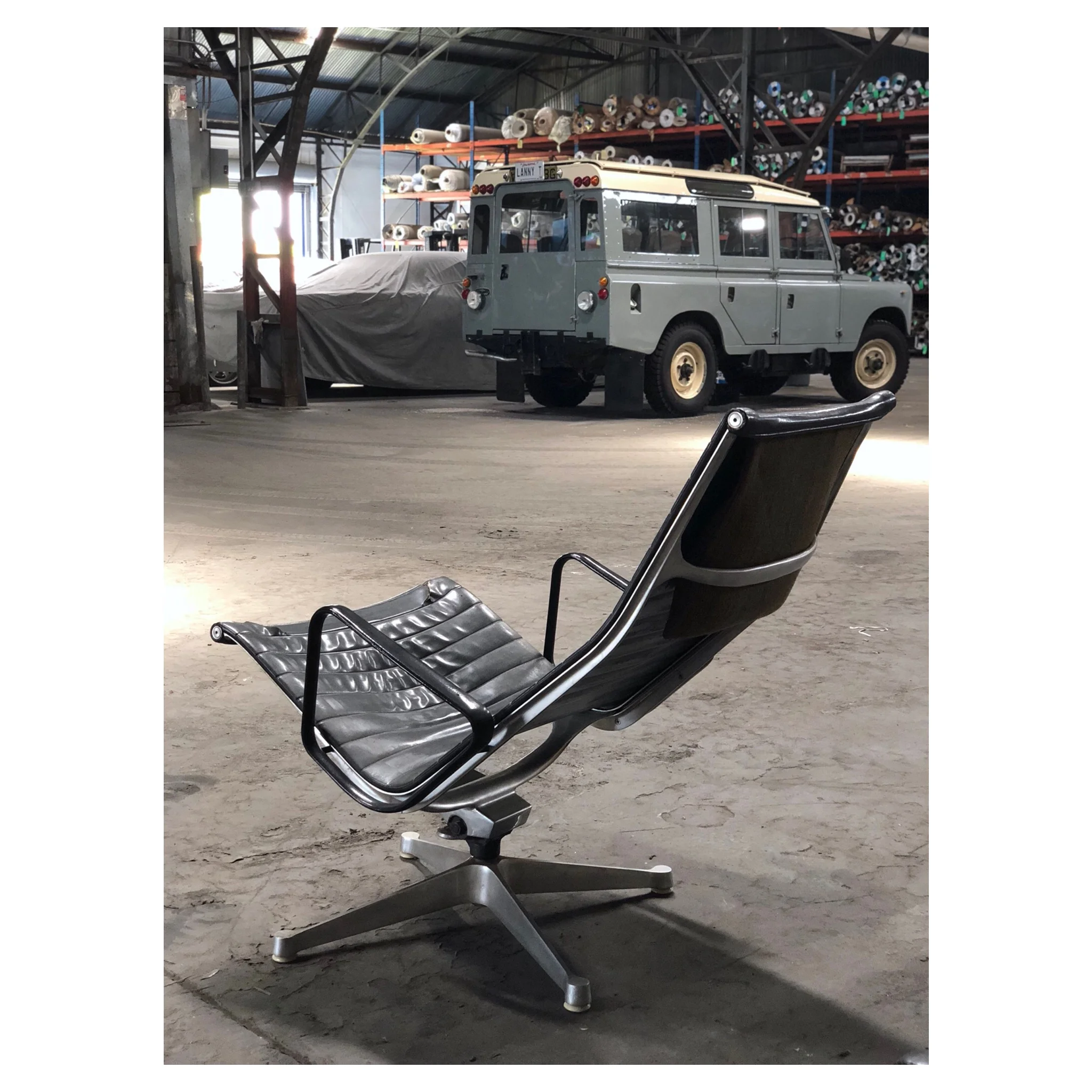 aluminum-group-lounge2.JPG