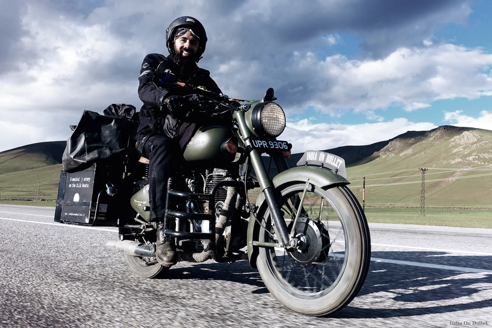 18. Sur les Routes du Kurdistan . Kars, Turquie. 60cm x 40cm, support en aluminium, €56.00 ( Frais de Port inclus)