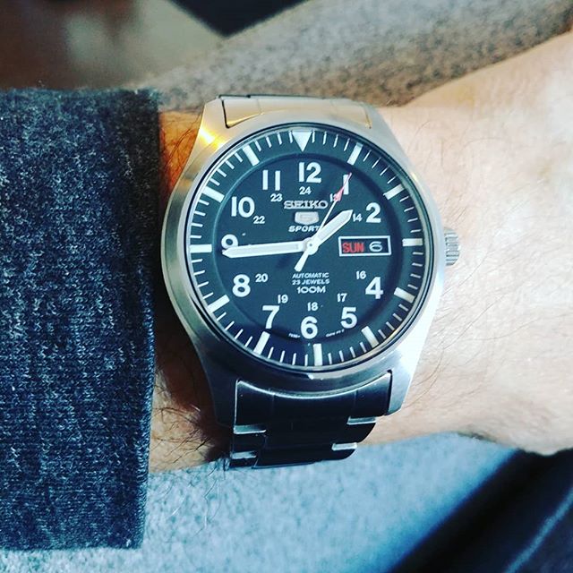 It's about time. #time #davidbowie #pinkfloyd #seiko5 #seiko #watch #watchthatman #wristwatch #itsabouttime