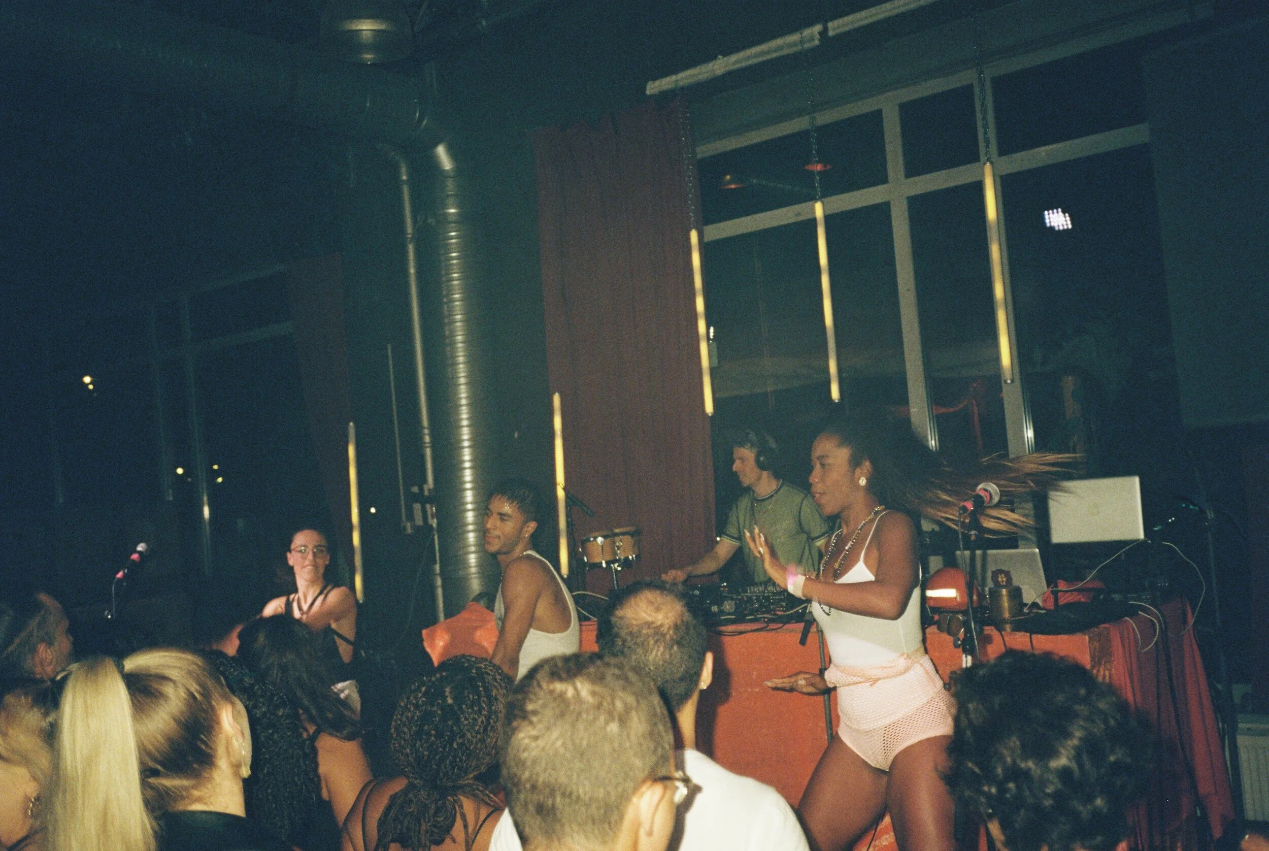 R1-03099-0019.JPG