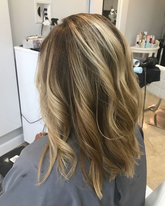 Beautiful reverse balayage done perfectly. No more roots to have to keep up every 6weeks #alluresteiner #balayagedandpainted