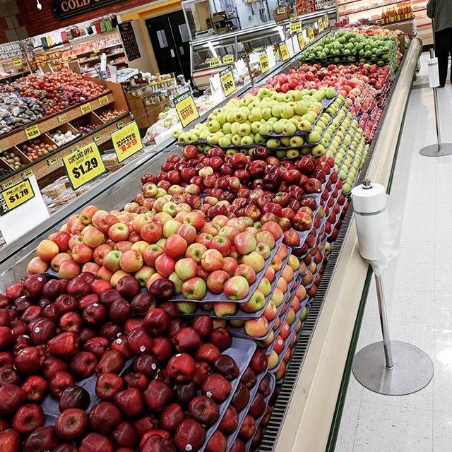 An apple a day keeps the doctor away! #freshfruits #apples #farmfresh #fruittree #fruits #copiague #longisland