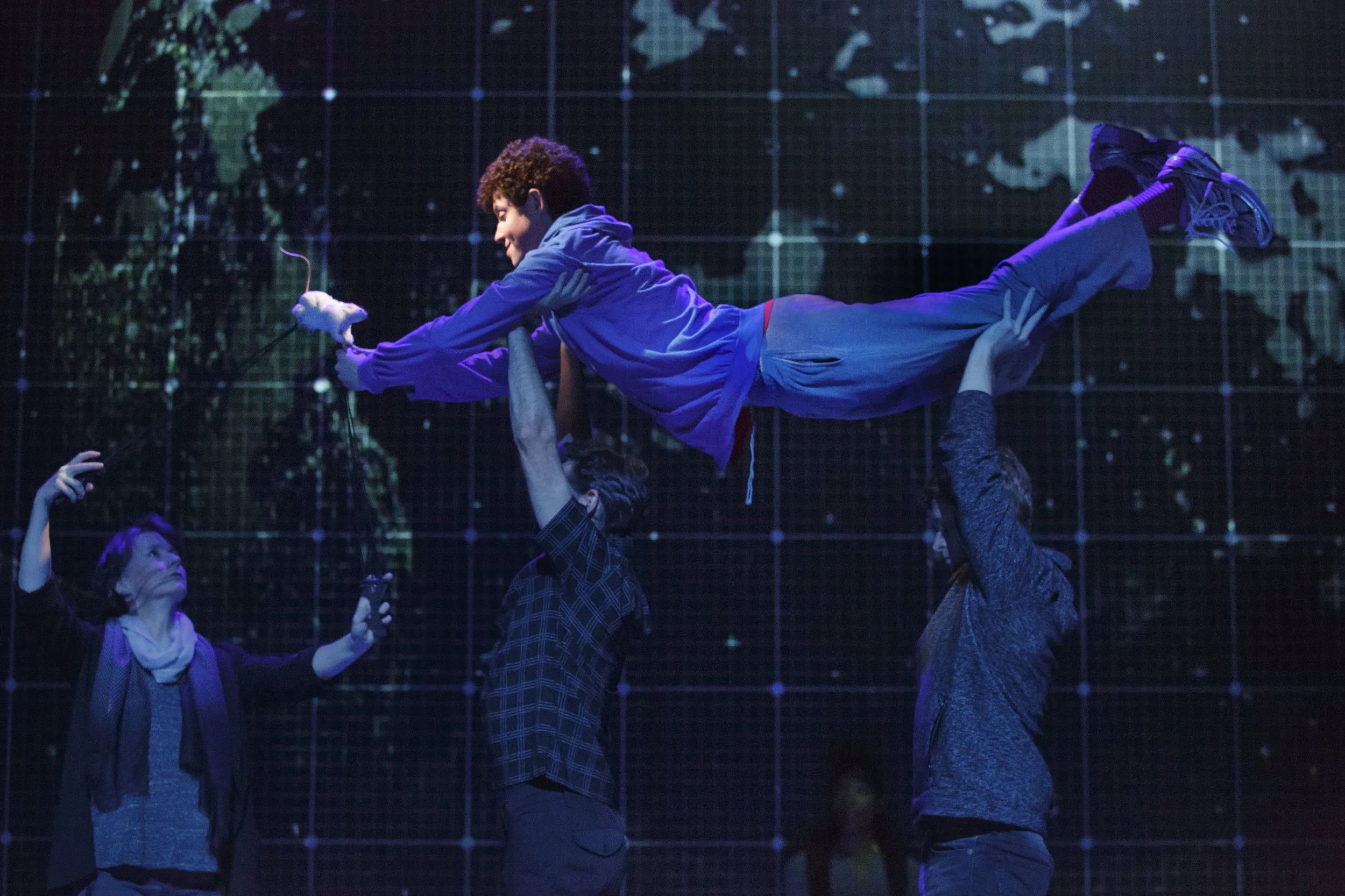 10_CuriousTour0796r.jpg