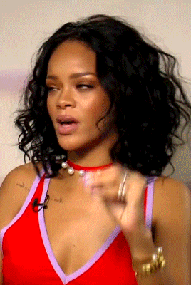 rihanna.gif