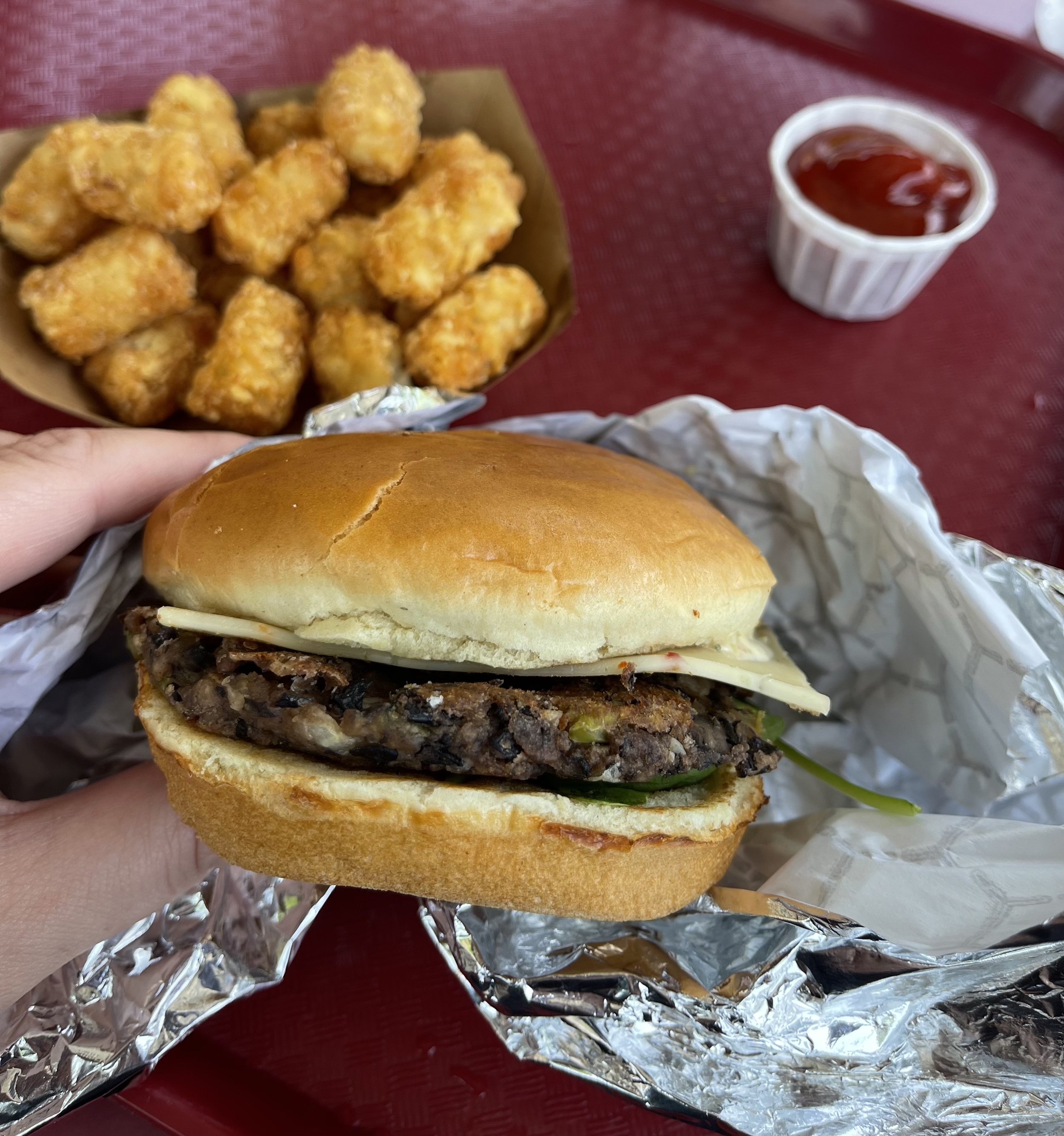 veggie-burger-disneyland-red-rose.jpg