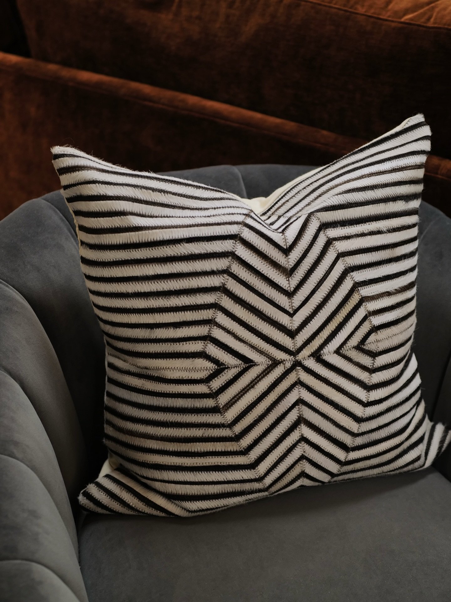 As we welcome a new year, we&rsquo;re embracing soft textures, warm tones, and slow, beautiful moments. We&rsquo;re so grateful for every friendly face that&rsquo;s walked through our doors and every home we&rsquo;ve had the honor of helping make a l