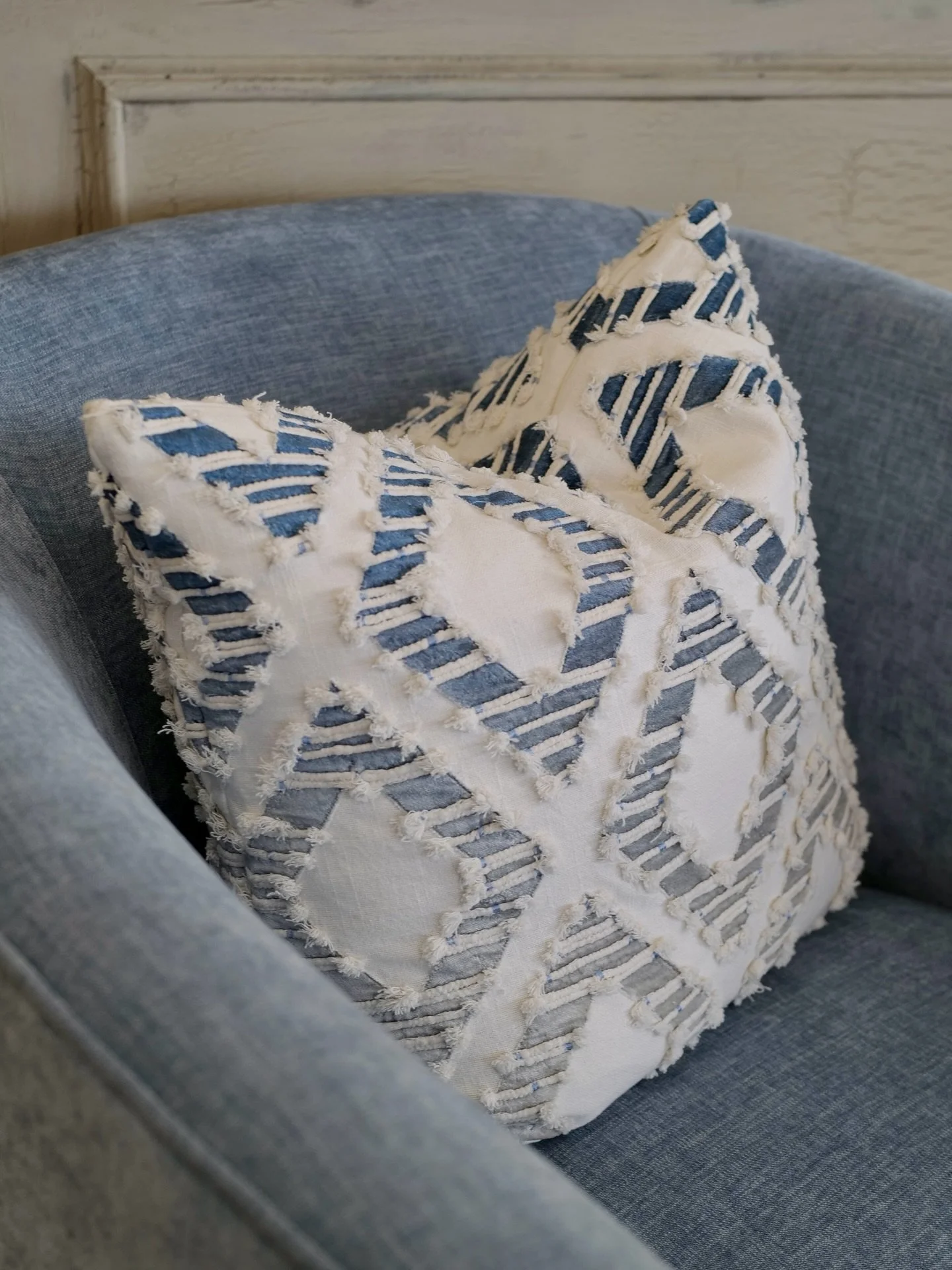 Valentine&rsquo;s Day is coming&hellip;
skip the flowers, gift the pillows. 💙