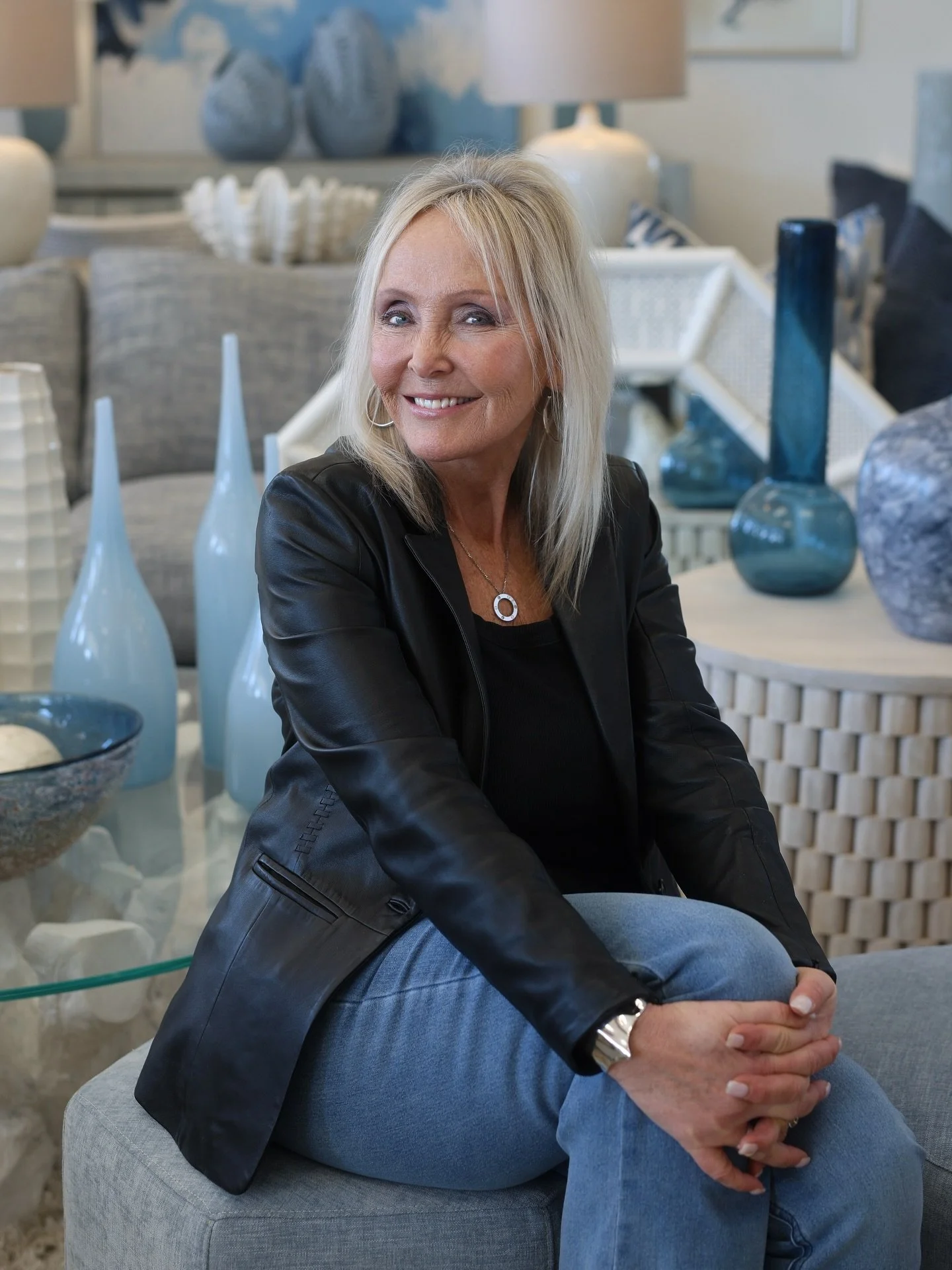 Happy Birthday Debbie🤍 the quiet heart behind it all, thoughtfully sourcing and selecting every piece with care and intention, never seeking the spotlight but always creating with the feeling in mind, shaping the boutique and every space she touches