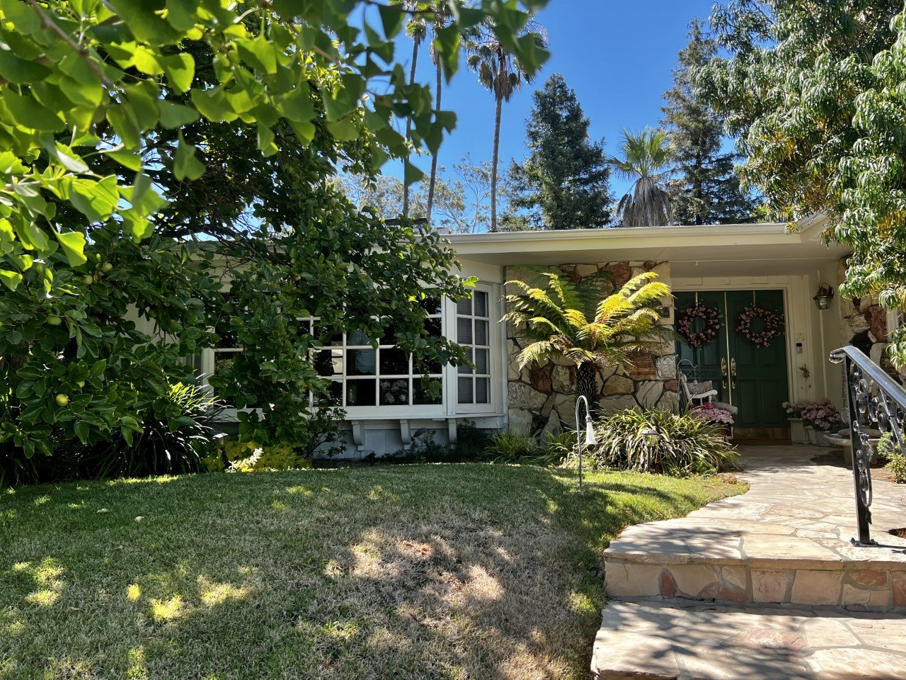 $2,575,000 Single Family Sherman Oaks (Copy)
