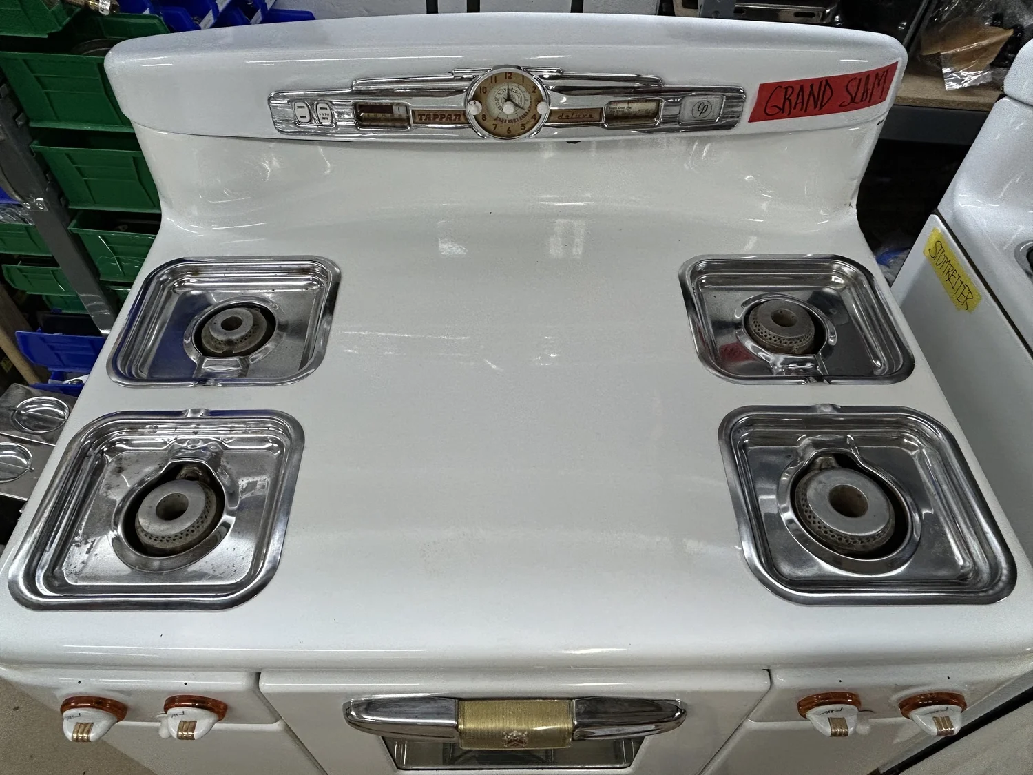Tappan DeLuxe 40-1/4
