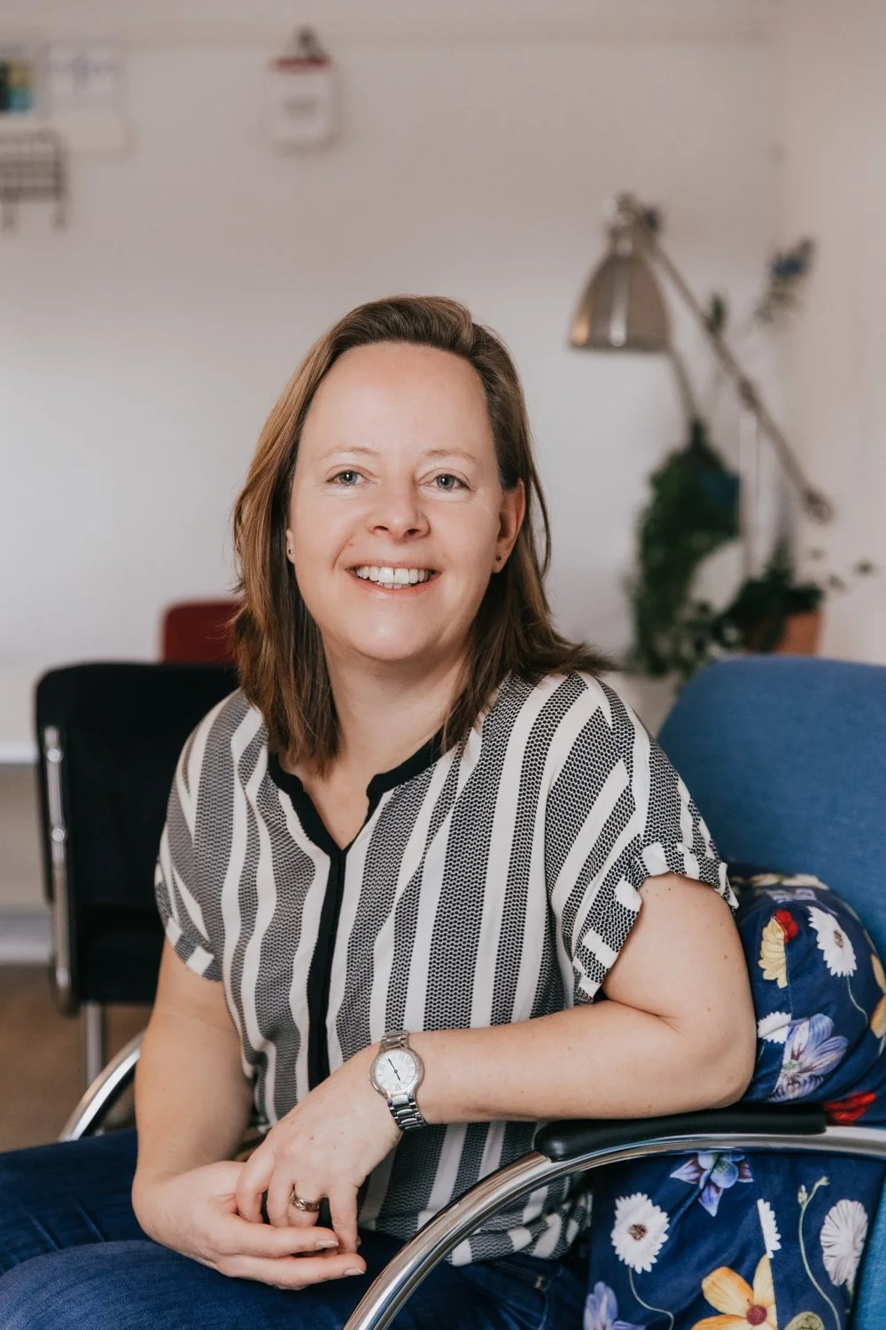 Ymkje Albada is psychosociaal therapeut. Ze ziet mensen met diverse klachten en problemen. Ze is breed opgeleid en heeft veel werkervaring. Eerder gewerkt bij Rivierduinen, Cardea, Ipse de Bruggen, Spirit, Youke, Curium, GGZ, LUMC, Basalt.
