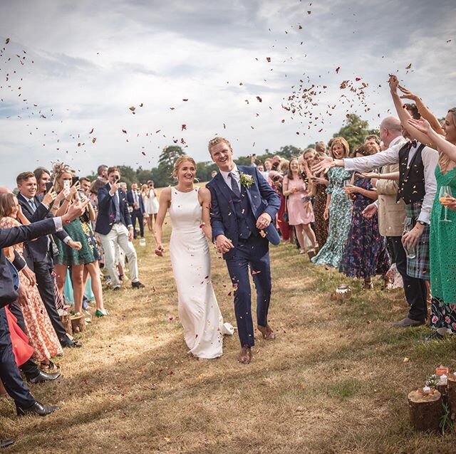 Congratulations to all the newly engaged couples! Pop me a message to get a bespoke quote for your wedding photography #suffolkweddings #norfolkweddingsupplier #confettishot