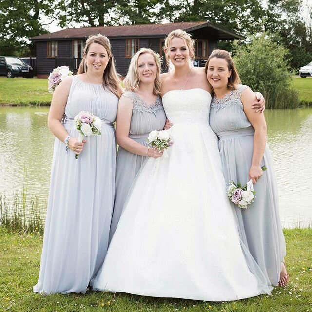 Bride and her girls xx check out our website for great Wedding Photography packages www.charlottejames.studio #bridesmaid #beautifulbride #suffolkweddingphotographer