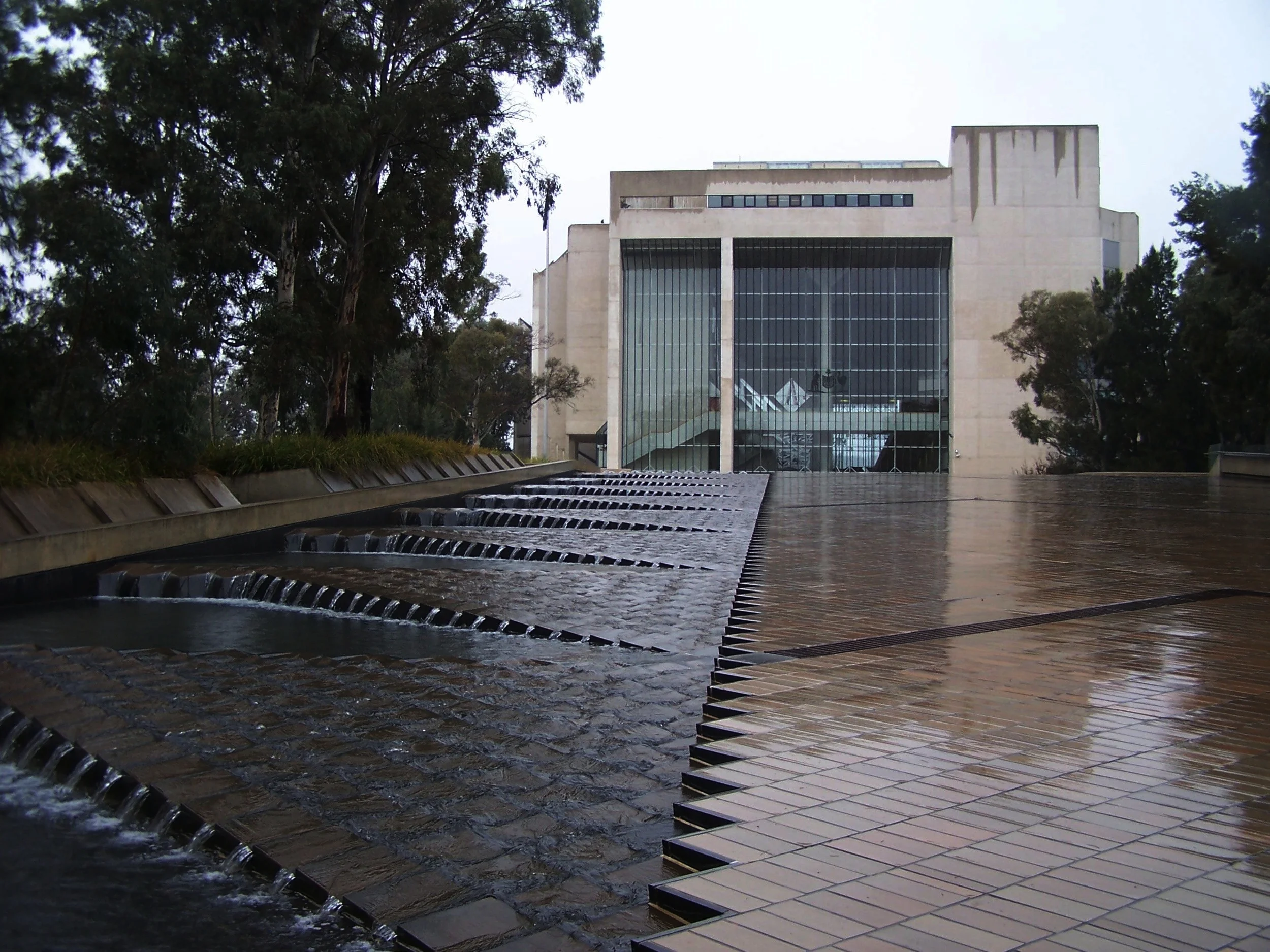 Case Summary: Radio 2UE Sydney Pty Ltd v Chesterton [2009]