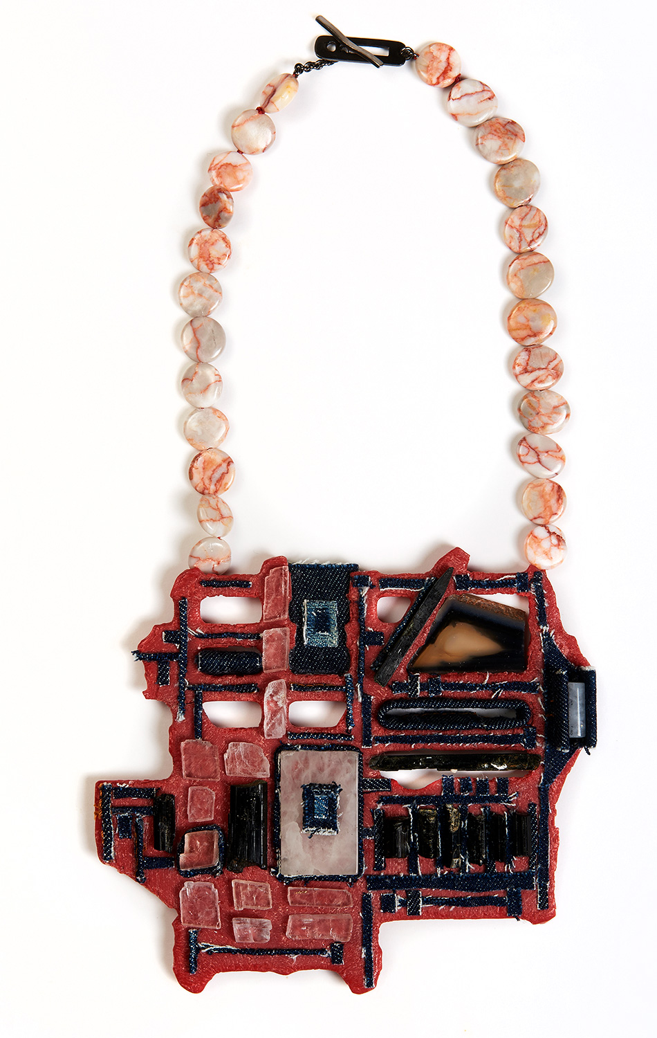 'Antilogos II' Necklace Silver, Recycled Plastic, Textile, Quartz, Agate, Calcite, Aegirine, Jasper