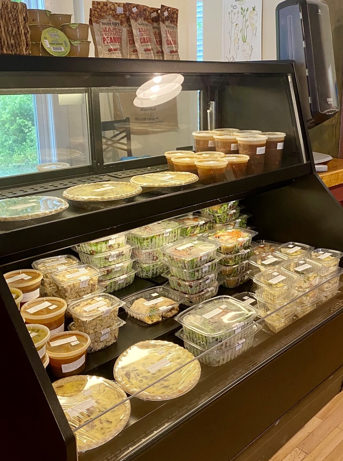 Grab 'n' go meals available during market hours.