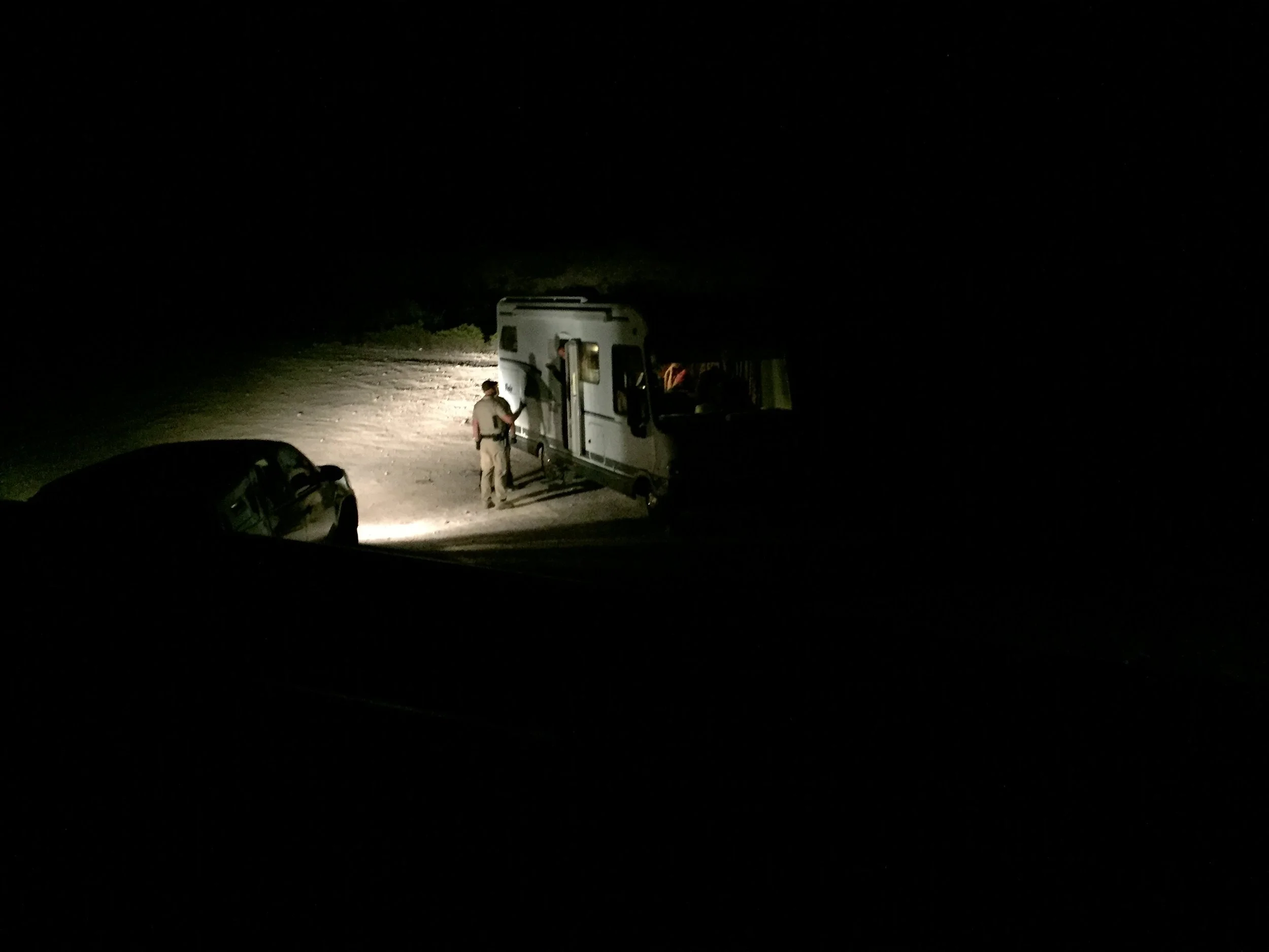 Cheez it! Sheriffs here!