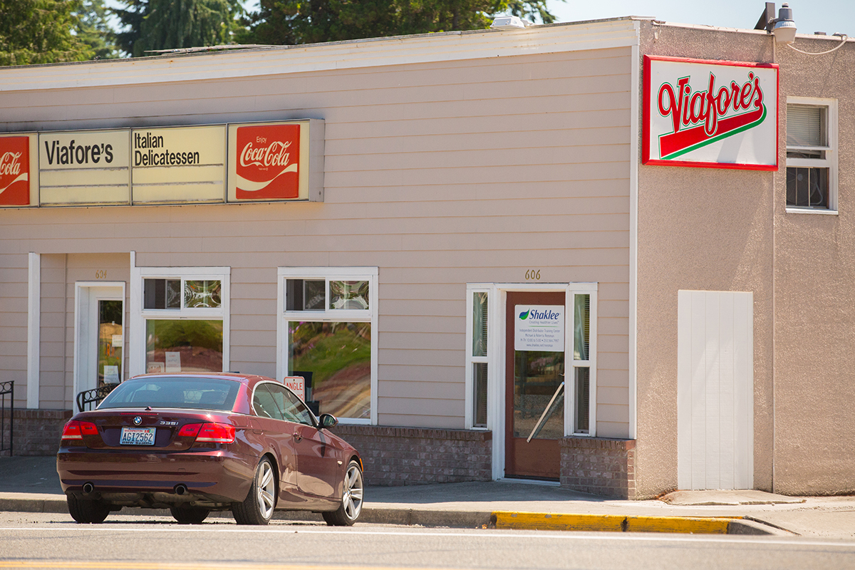 Fircrest has its own little downtown, a business district of its own with cafes, a swim shop, tea shop, pet store, Viafore’s Deli, and more.