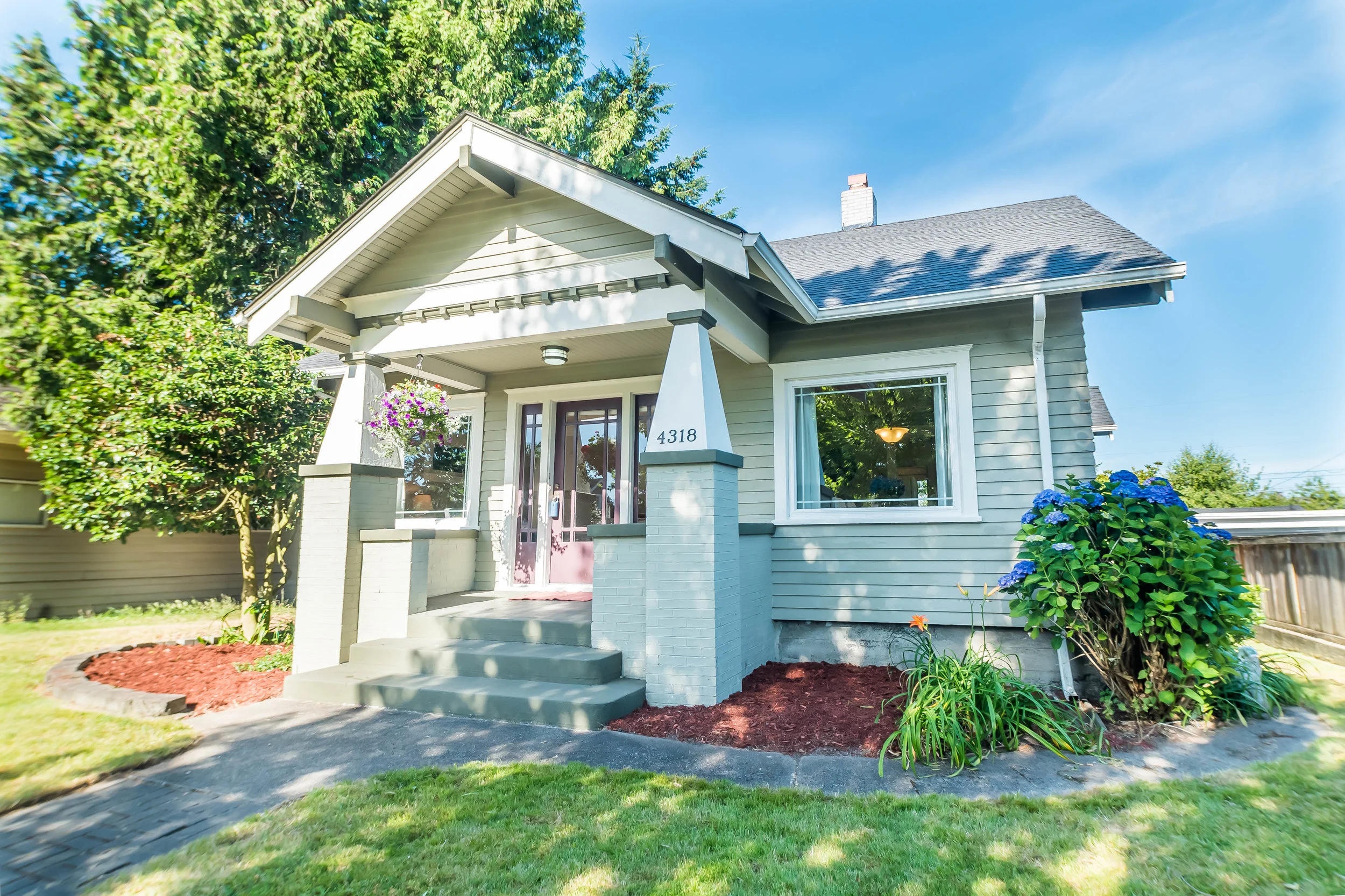 SOLD! South End Craftsman Cutie