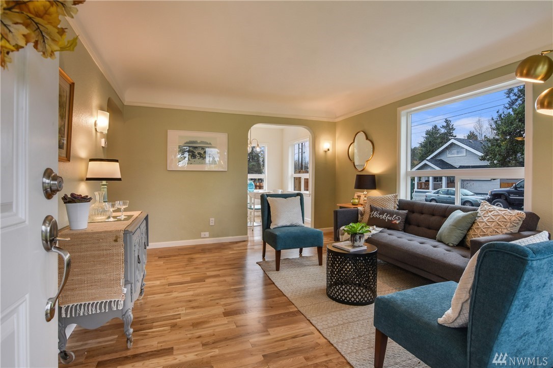 Open House Sunday, 12-2 pm