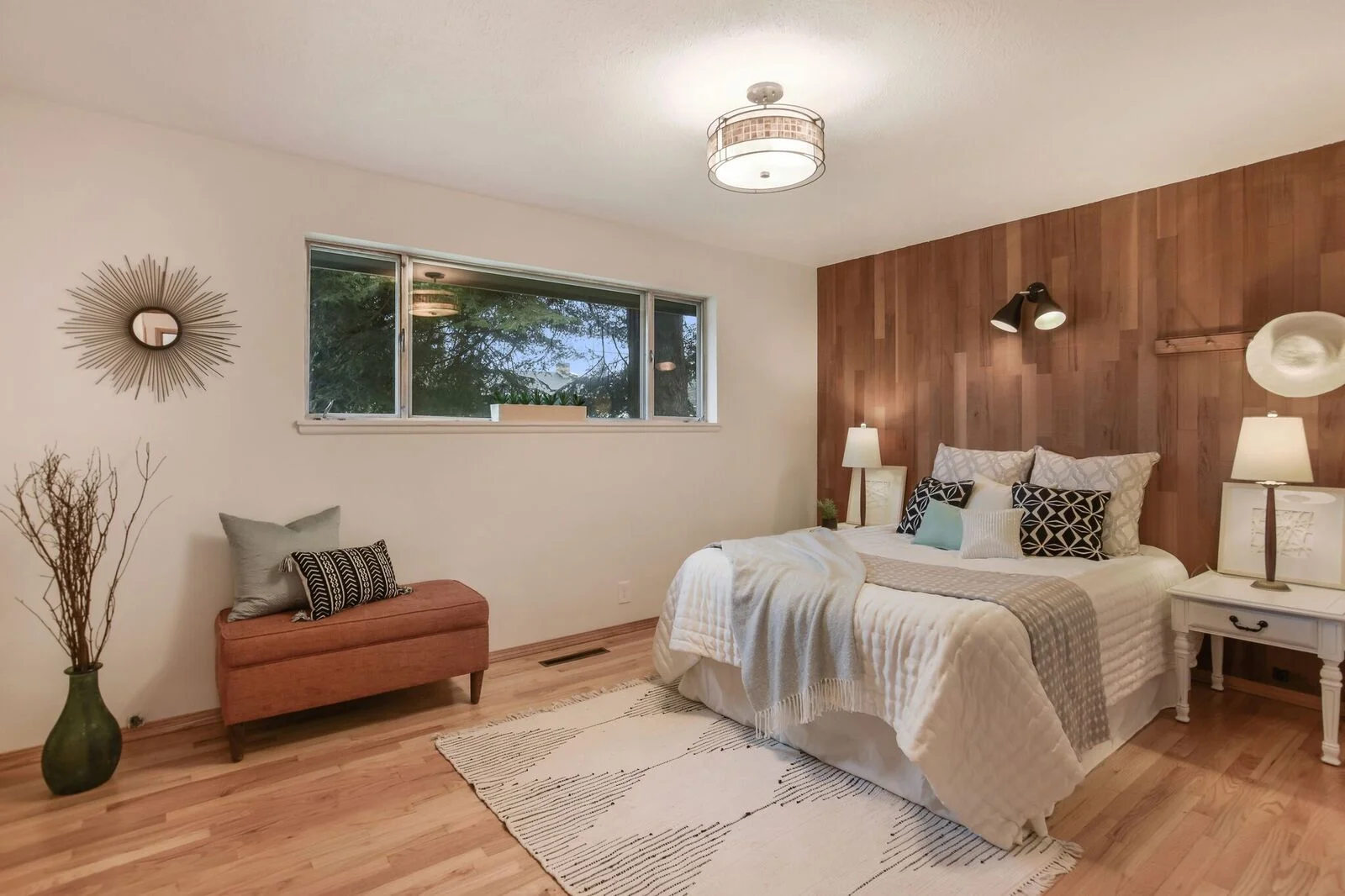 Sold! Mid-Century Simplicity in University Place