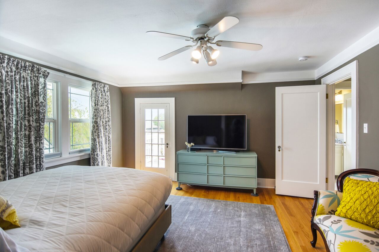 master bedroom balcony_preview.jpeg