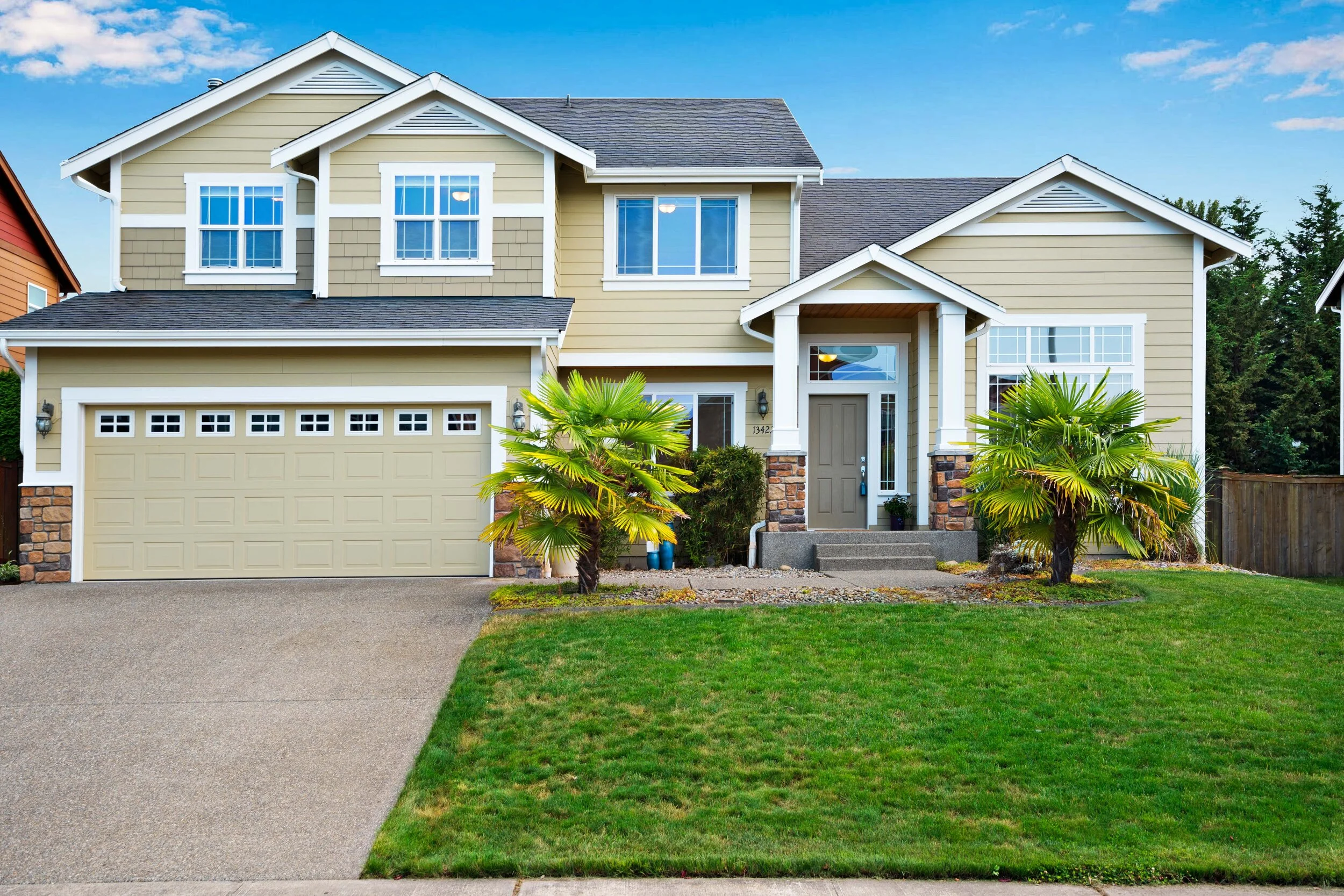 Sold! Spacious Sunrise Home