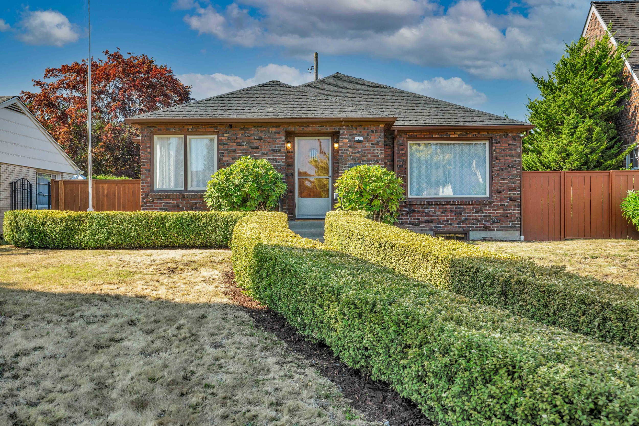 Sold - Classic Tacoma Clinker Brick