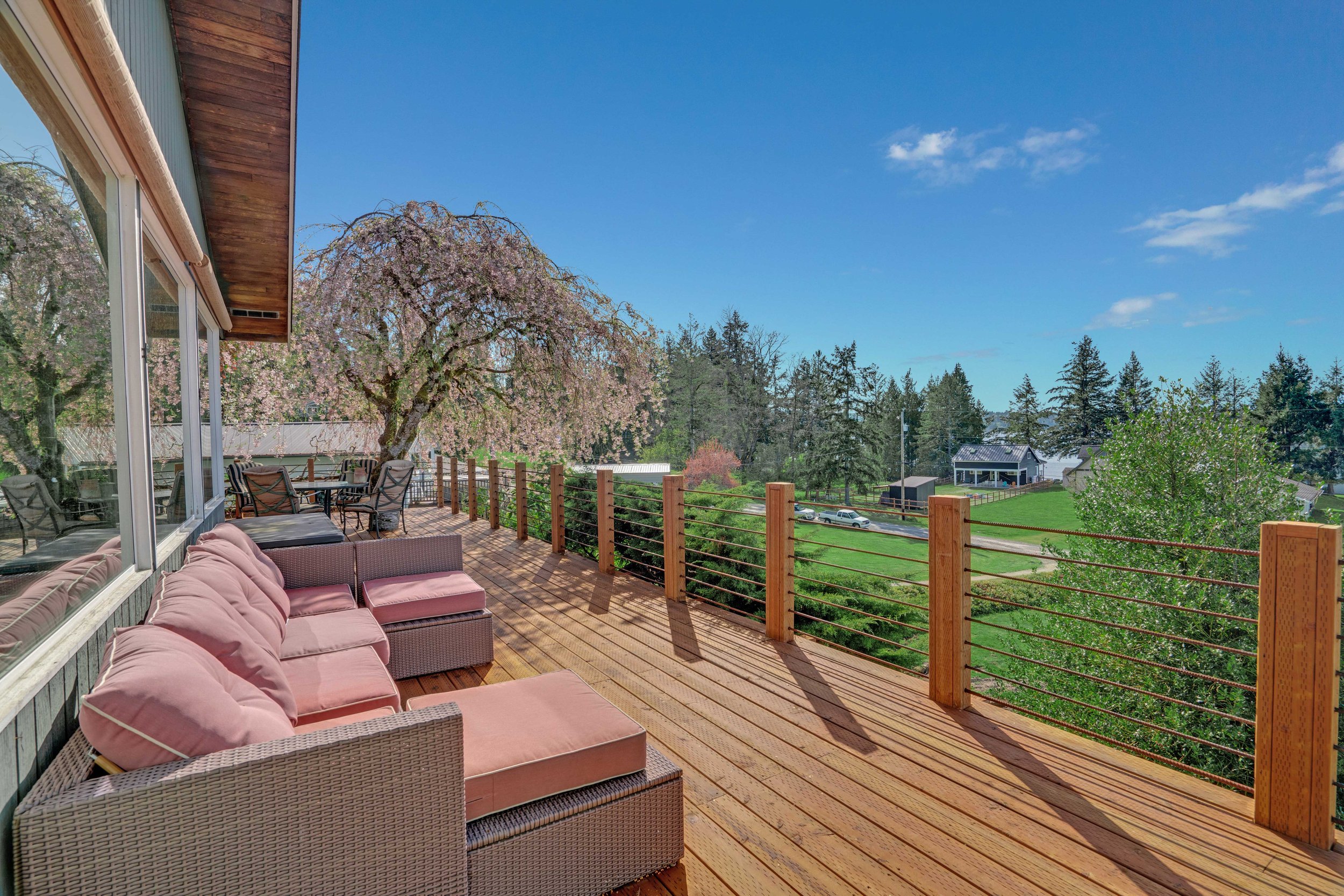 Deck Lounge Herron Island.jpg