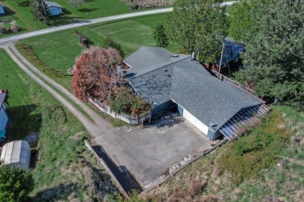 Driveway & Parking Herron Island.jpg