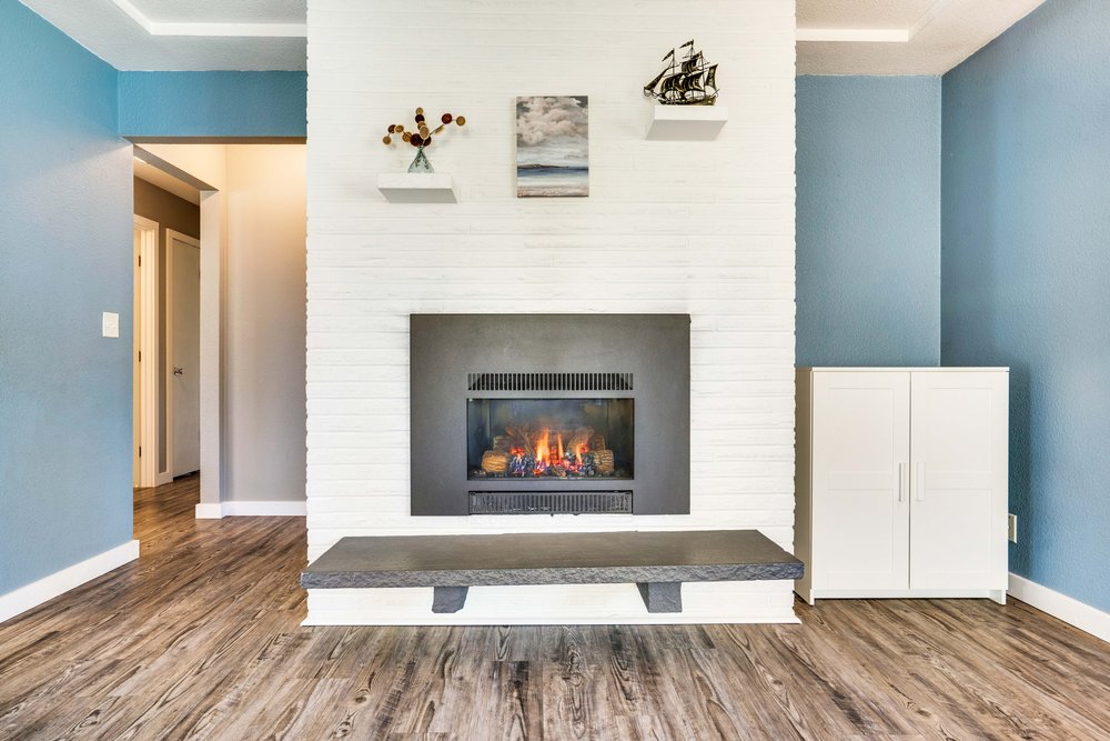 Gas Fireplace Insert West End Living Tacoma.jpg