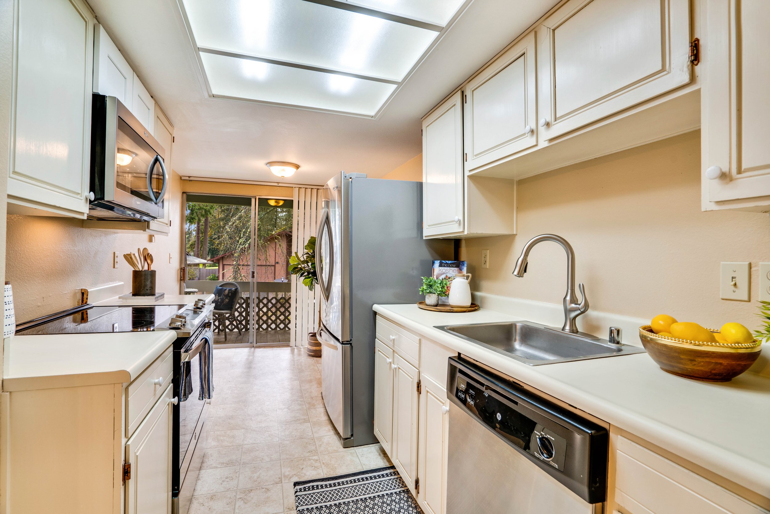 Kitchen & Balcony Oakbrook Condo.jpg