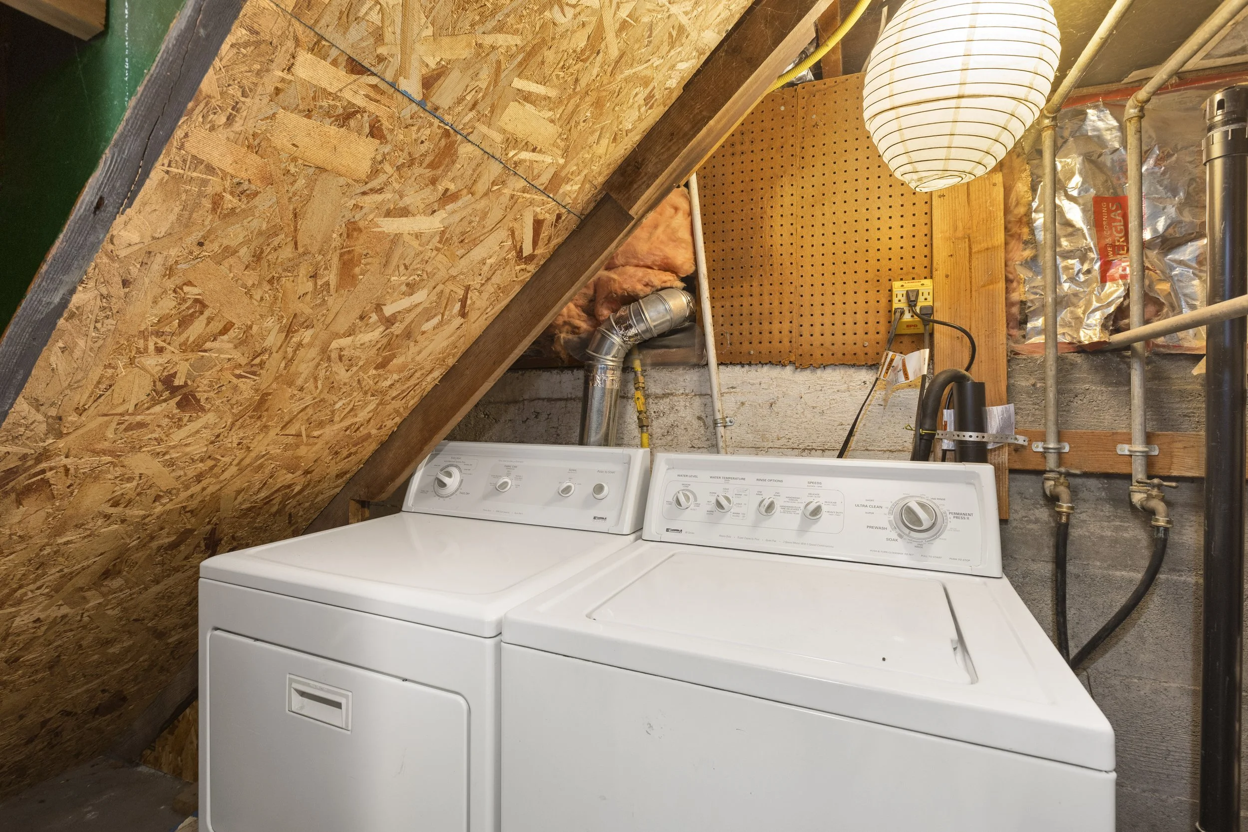 Basement Laundry Area North End Tacoma.JPG
