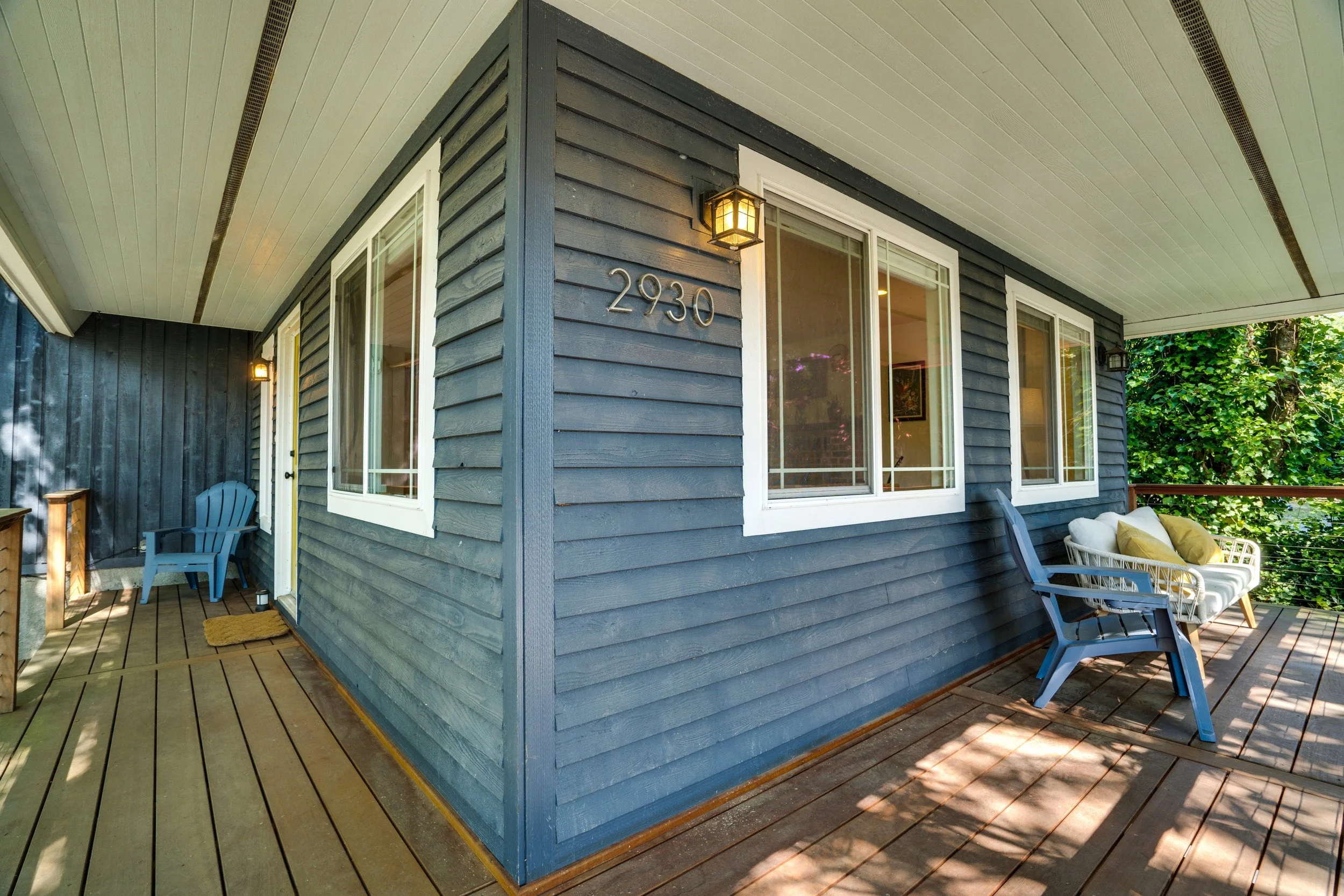 Covered Deck Manette.jpg