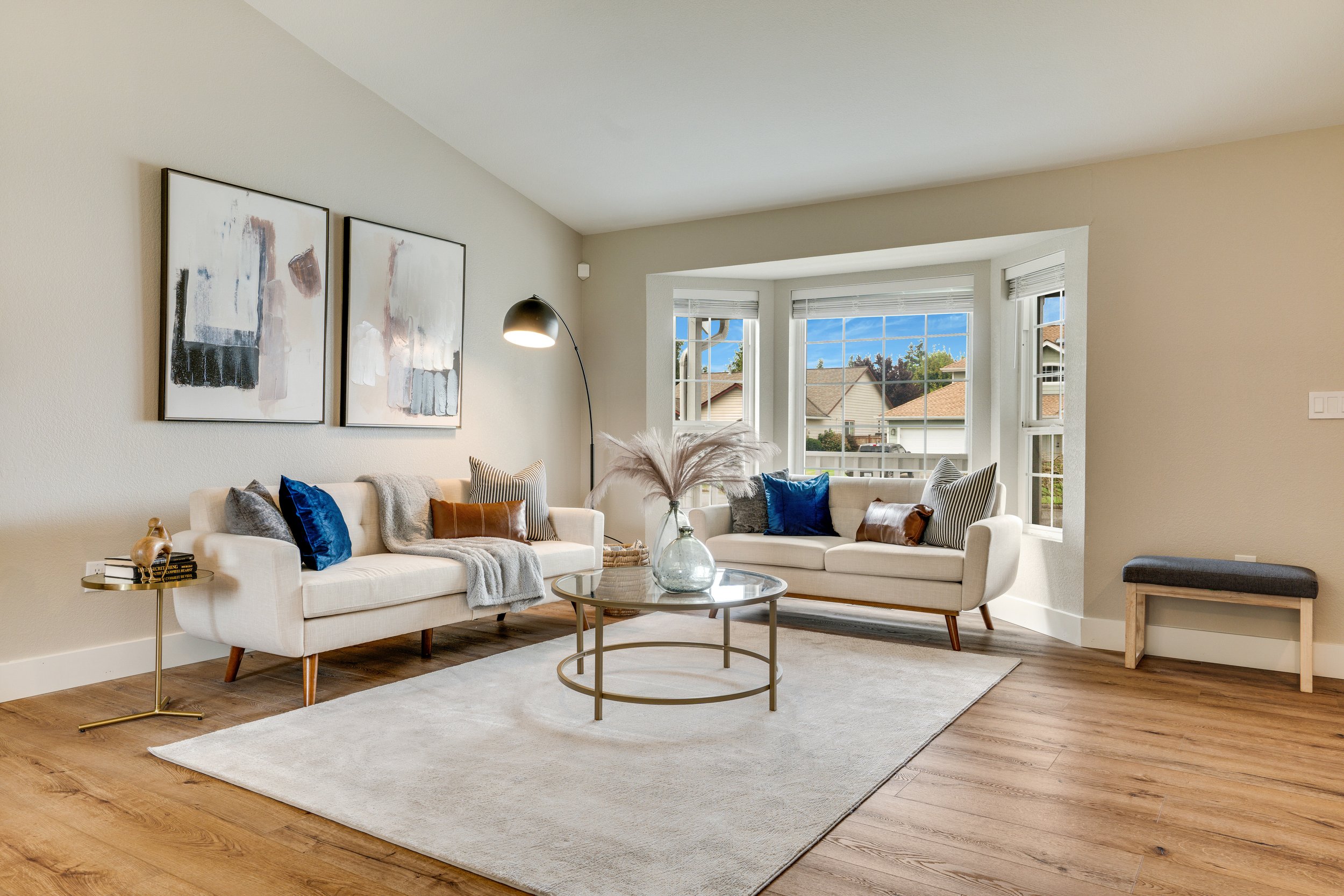 Living Room Bay Window Puyallup .jpg