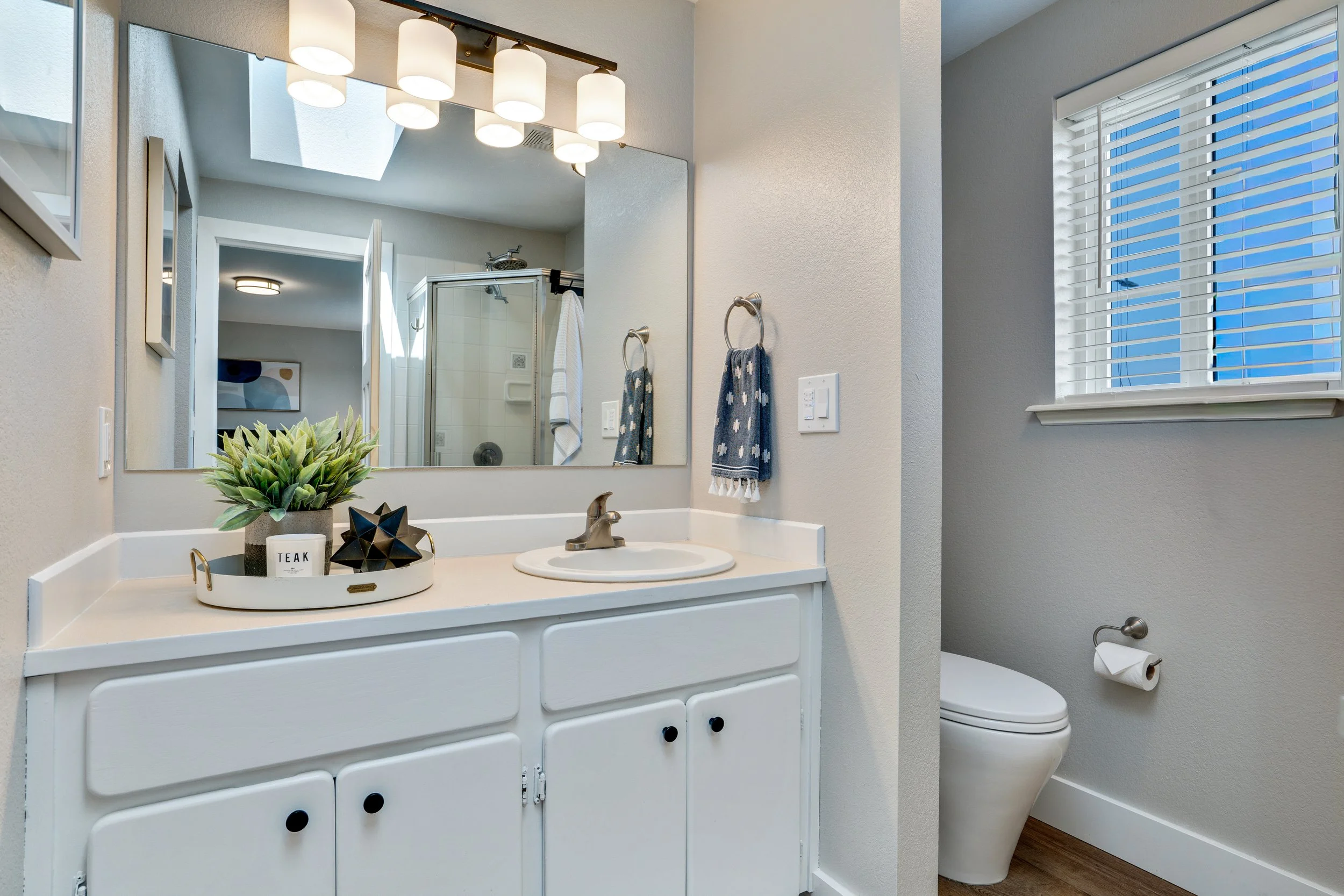 Private 3-4 Bath Puyallup.jpg