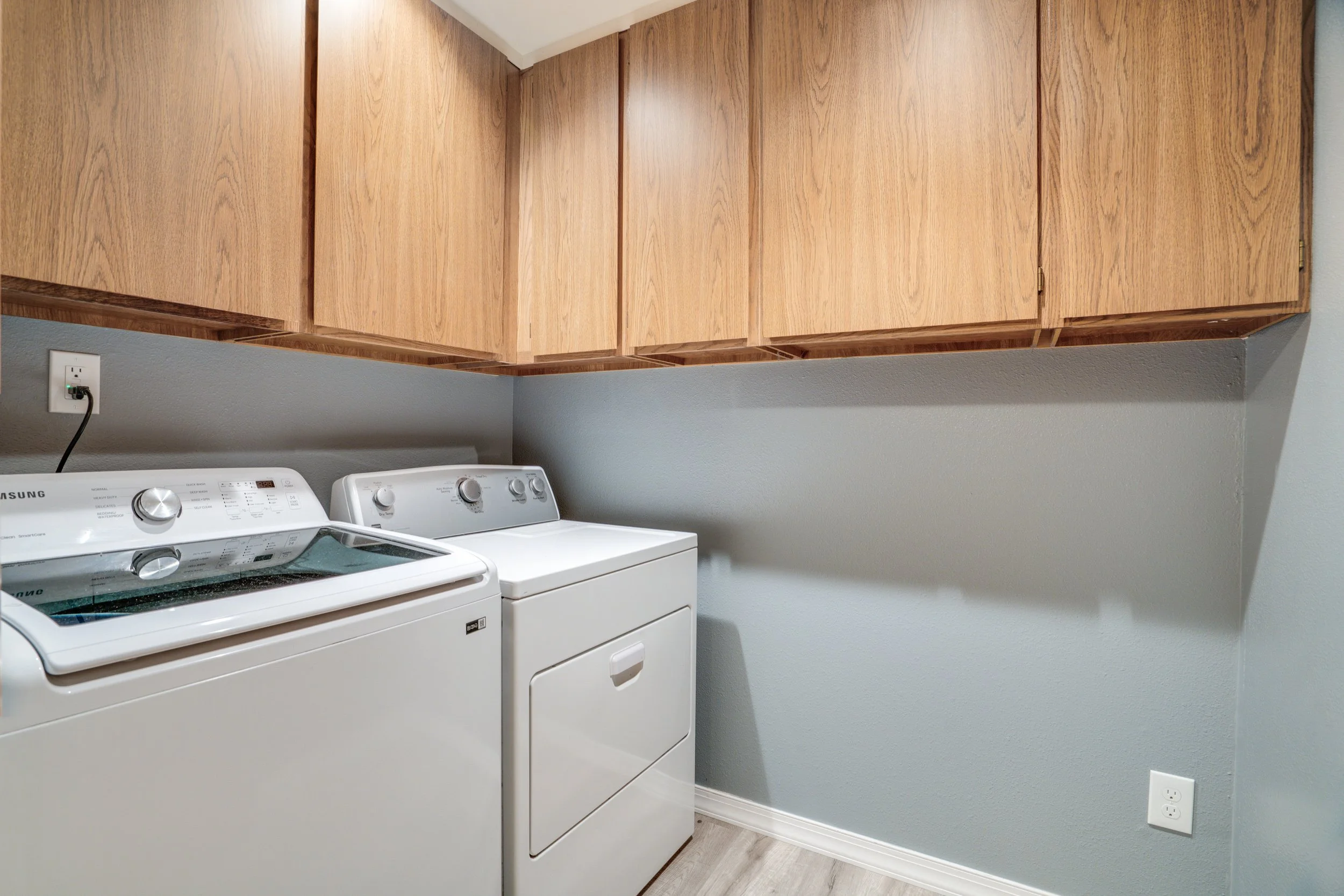 Laundry Room Puyallup 3 Bedroom.jpg