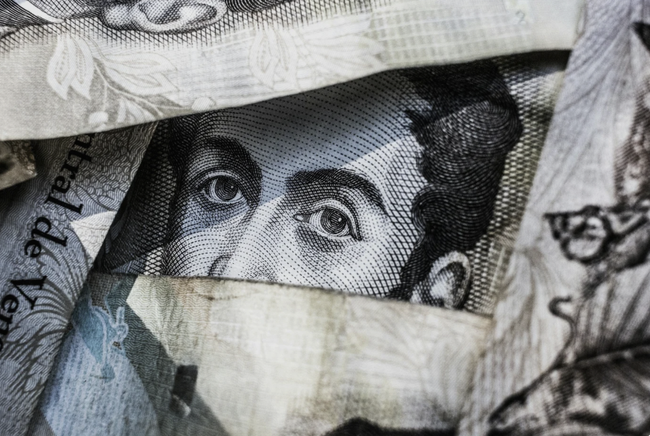 Rethinking Money Creation in the Age of Chains and Private Credit