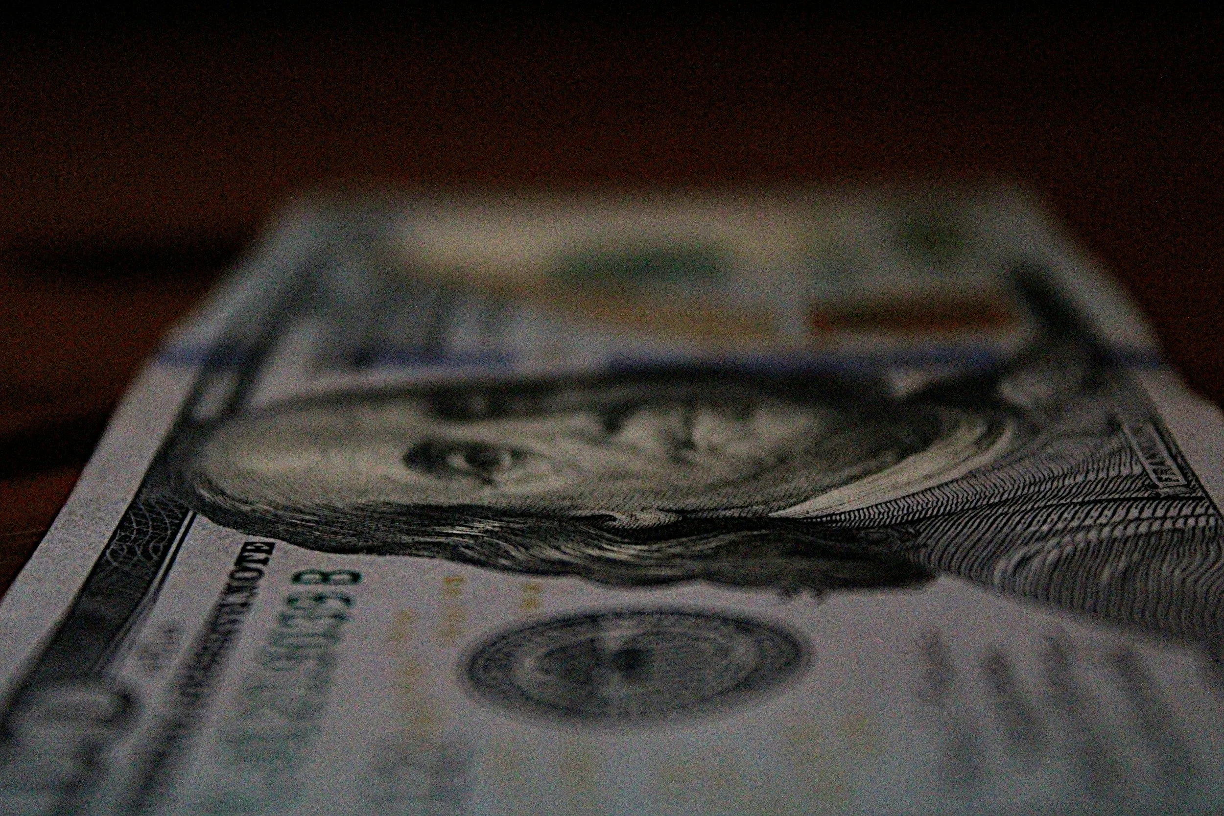 Declining US Dollar: Economic Energy and Global Impact