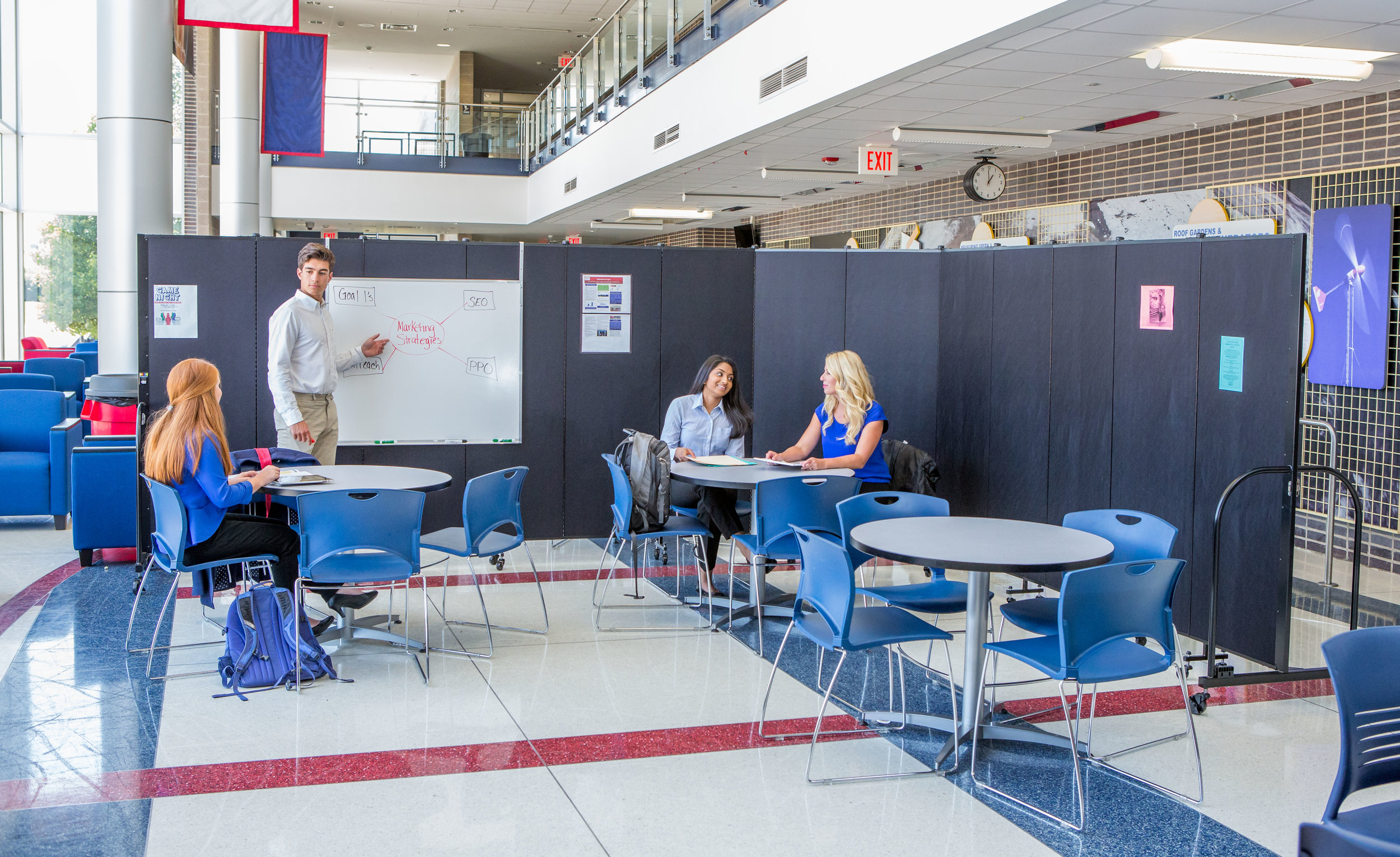 Screenflex creates a new meeting area