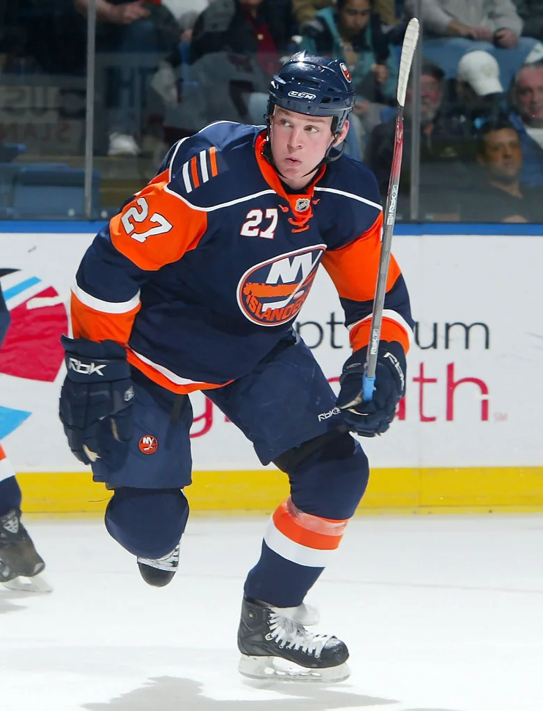 Matt+Keith+New+Jersey+Devils+v+New+York+Islanders+SHJbqzNFKE4x.jpg