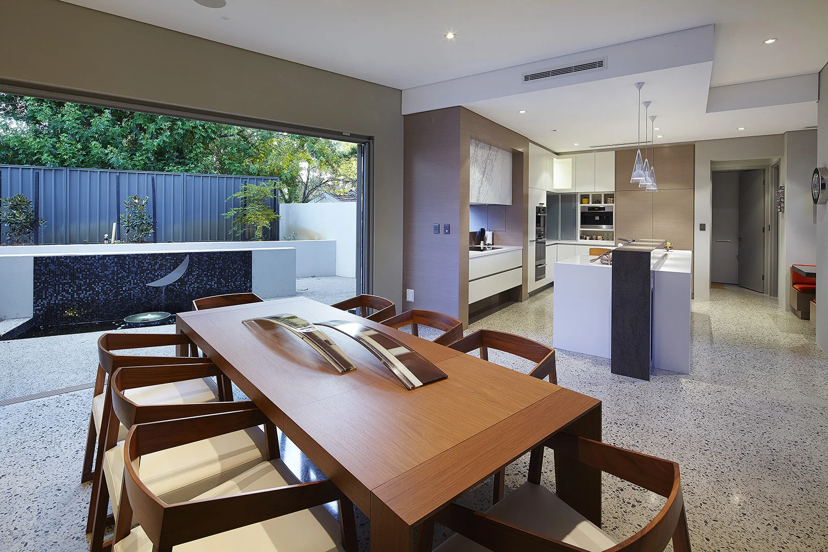 087 WEMBLEY RESIDENCE 2013 (26).jpg