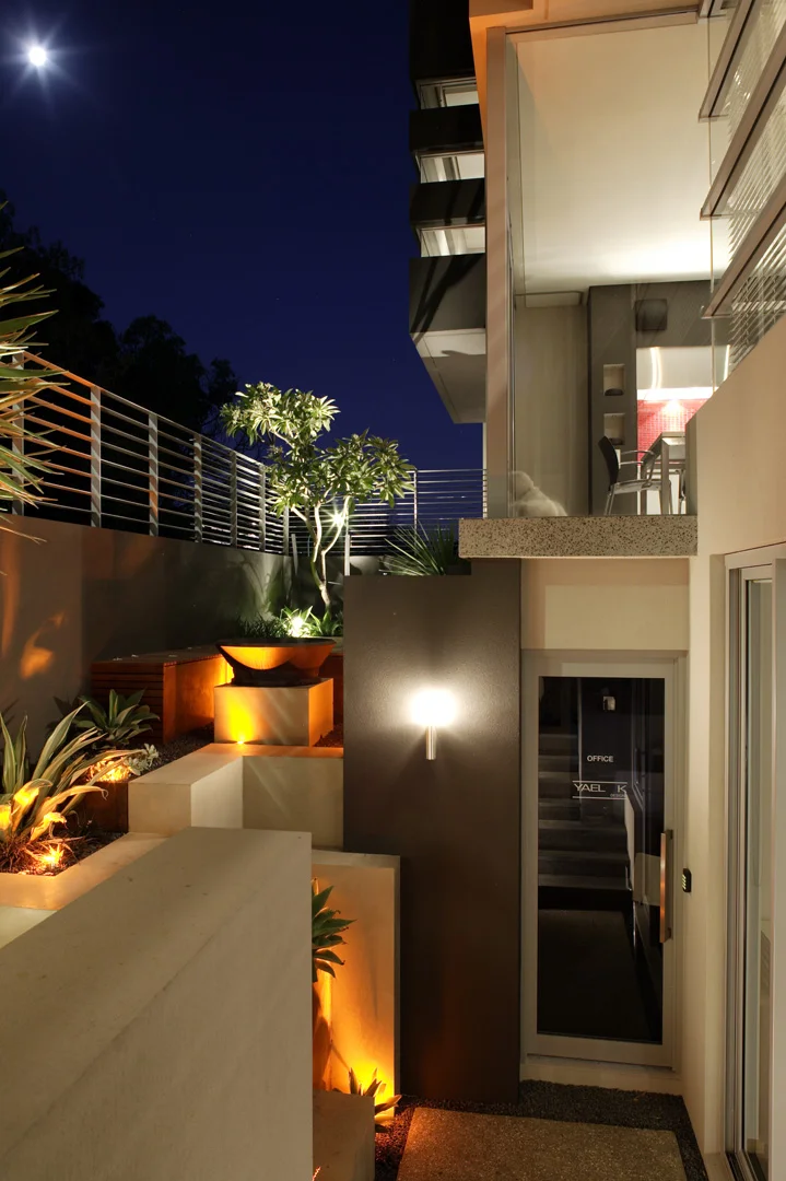 054 WEST LEEDERVILLE RESIDENCE 2009 (62).jpg